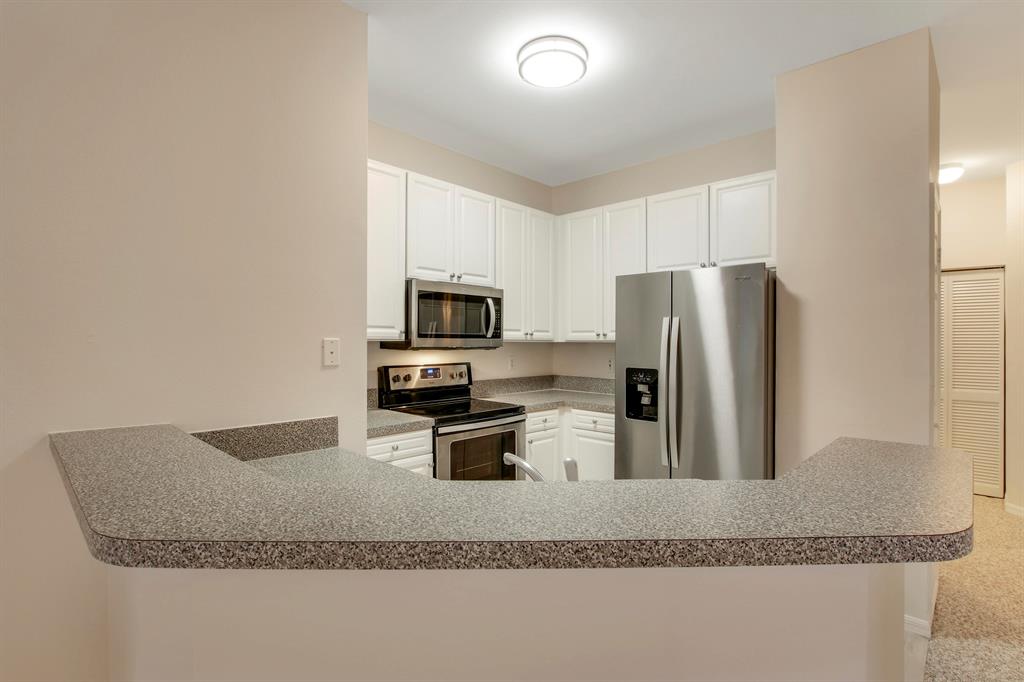 TEQUESTA TRACE CONDO - Residential