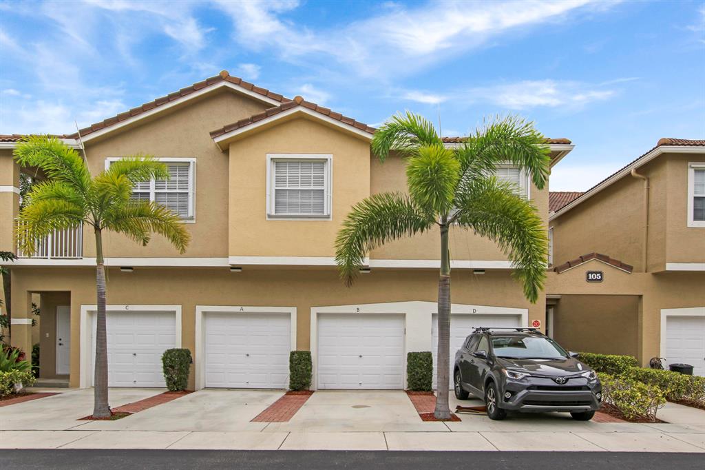 TEQUESTA TRACE CONDO - Residential