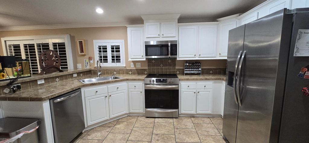 Photo of 162 Plantation Boulevard #162, Lake Worth, FL 33467 (MLS # B26004561)