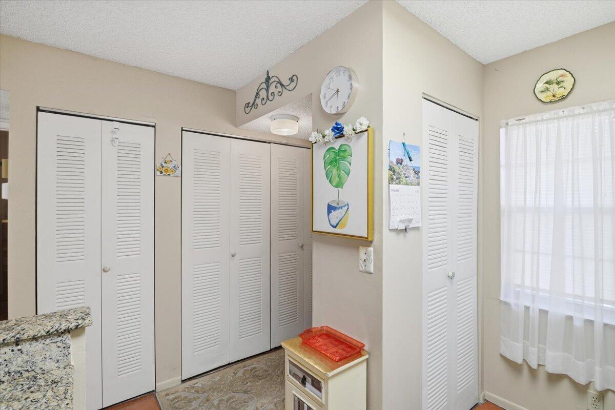 CYPRESS BEND CONDOMINIUM V - Residential