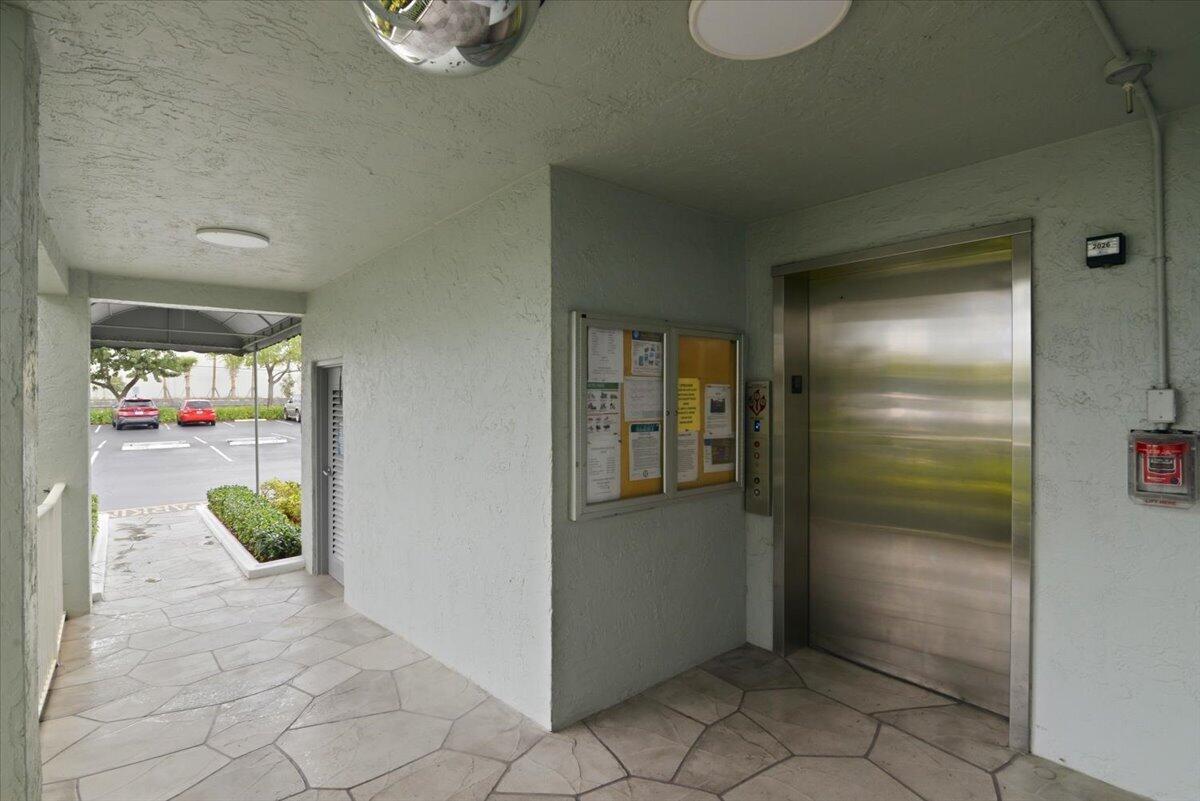 CYPRESS BEND CONDOMINIUM V - Residential