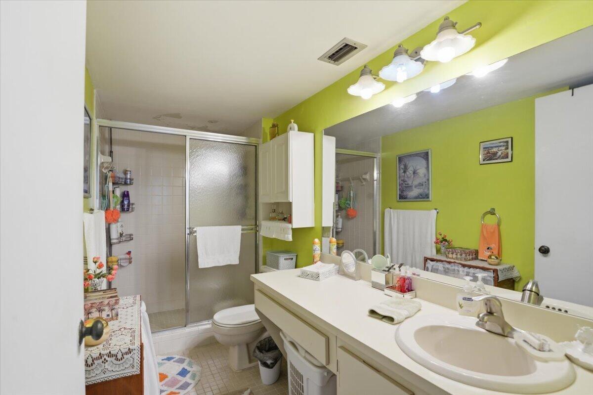 CYPRESS BEND CONDOMINIUM V - Residential