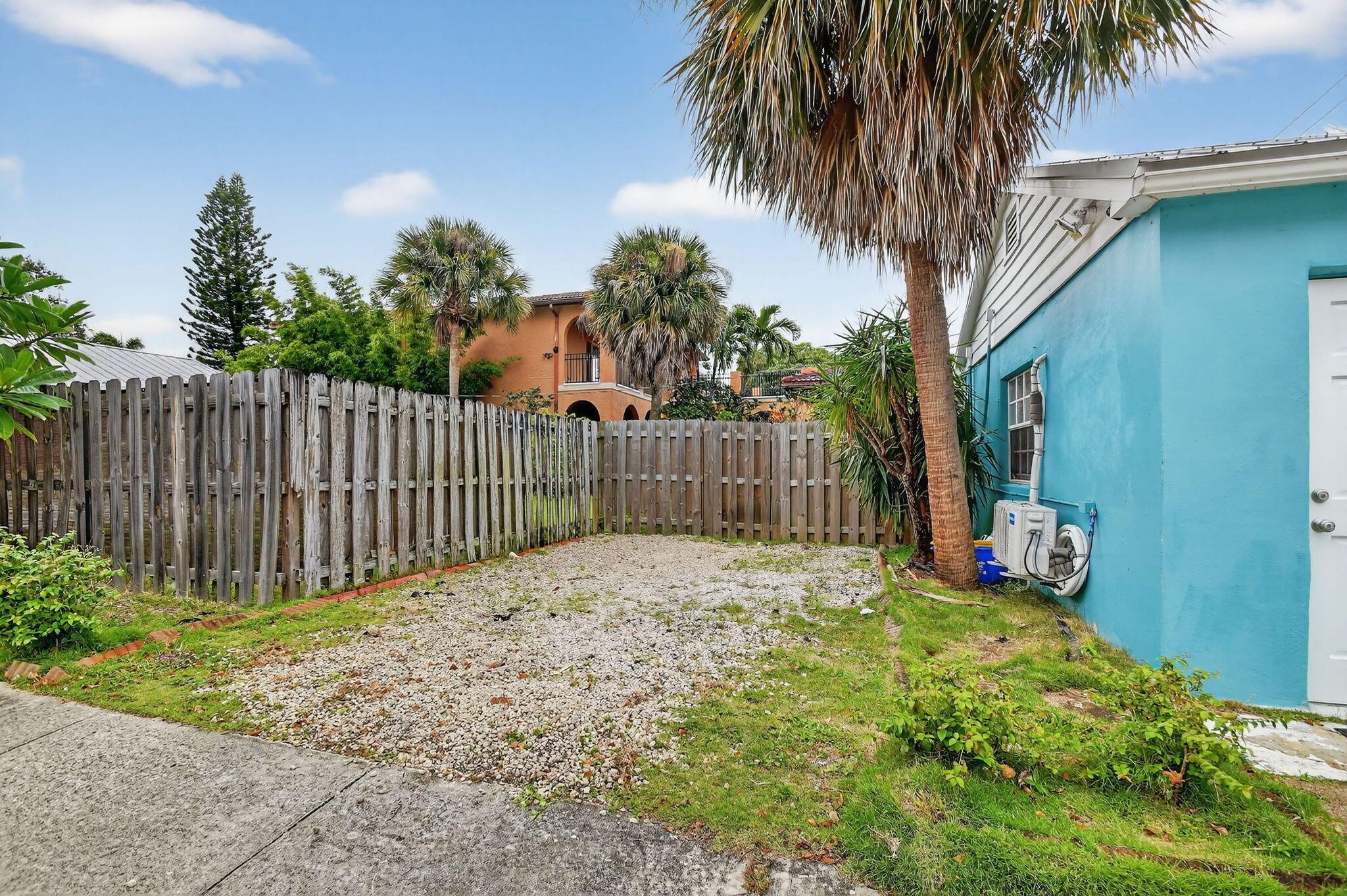 Lake Worth Town Add 01 - Residential Lease