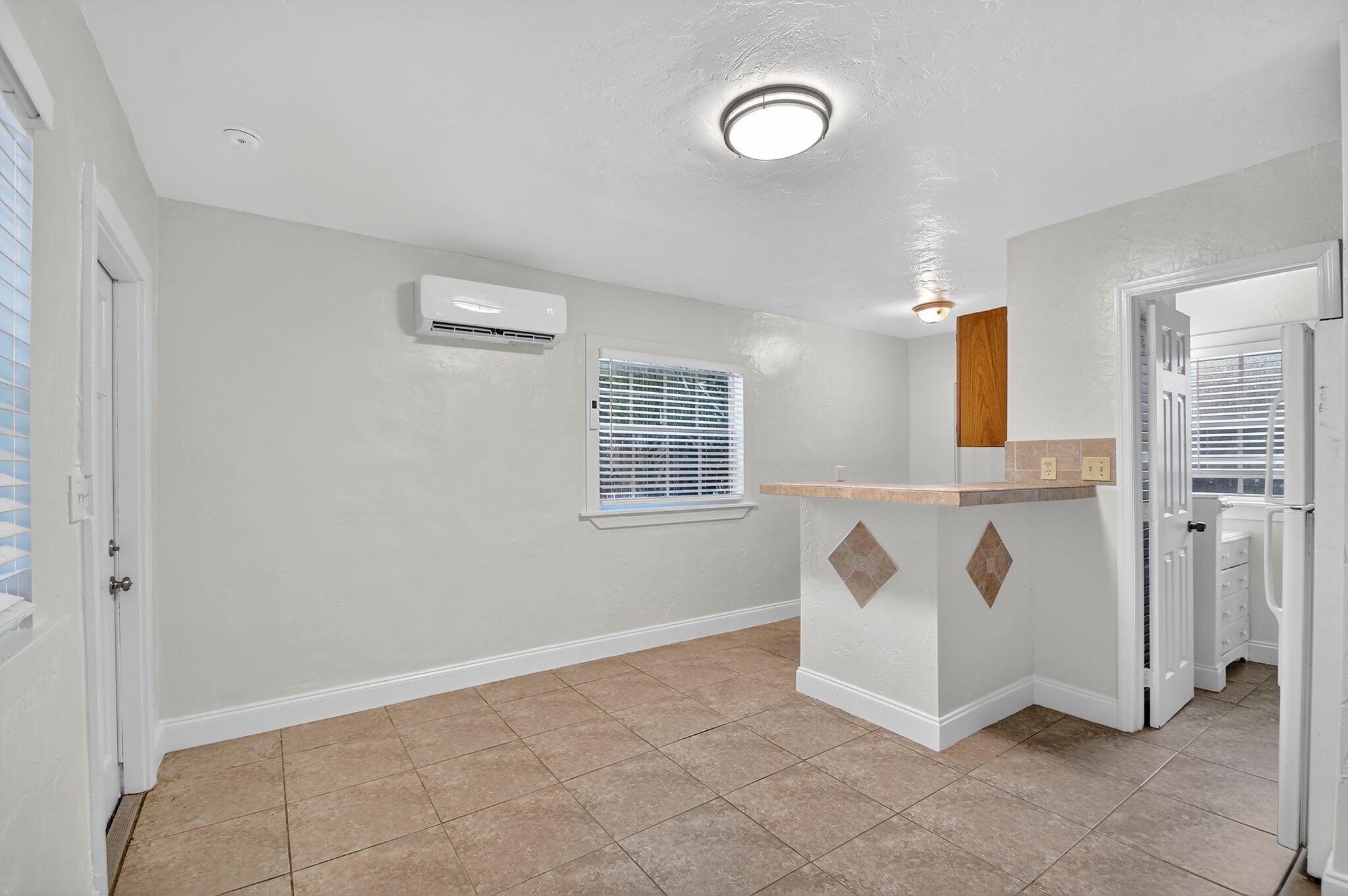 Lake Worth Town Add 01 - Residential Lease