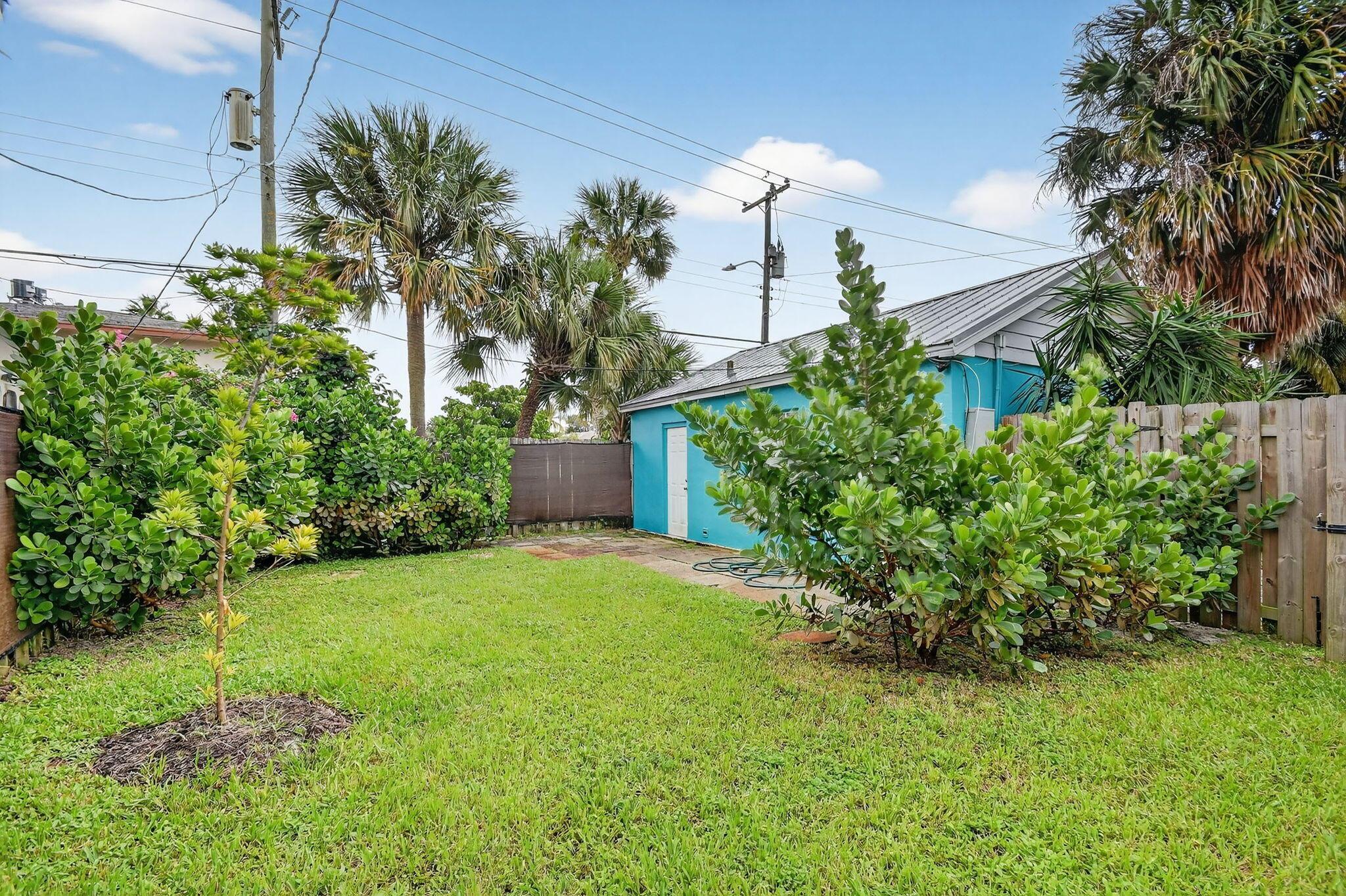 Lake Worth Town Add 01 - Residential Lease