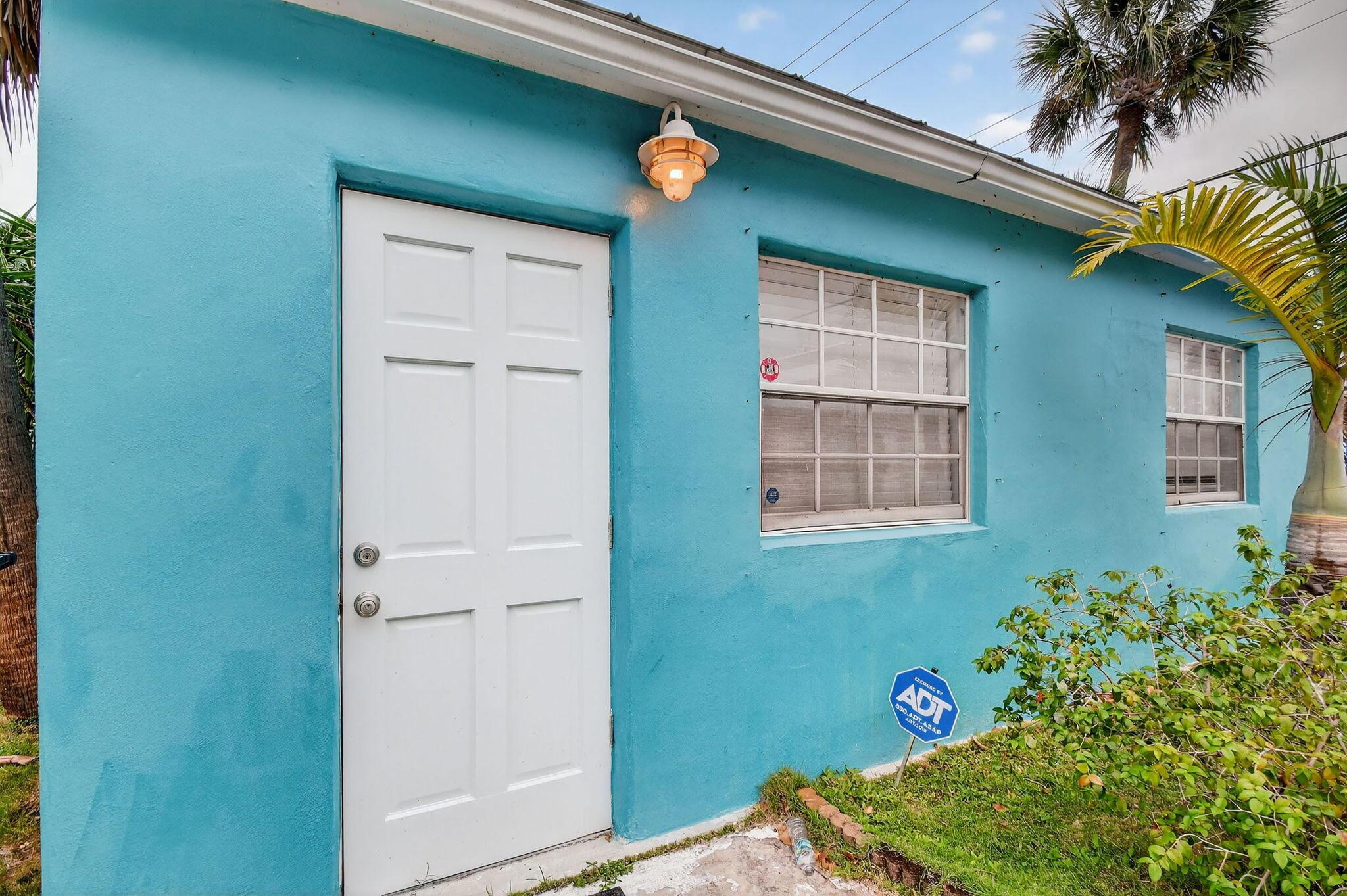 Lake Worth Town Add 01 - Residential Lease