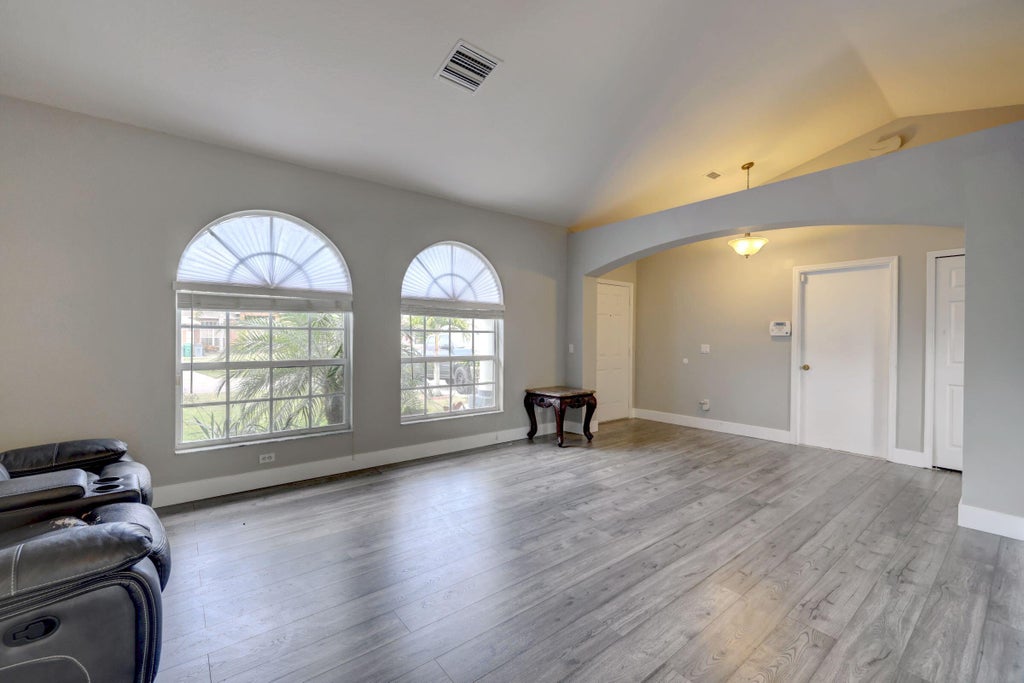 Photo of 550 SW Hamburg Terrace, Port Saint Lucie, FL 34953 (MLS # R10928902)