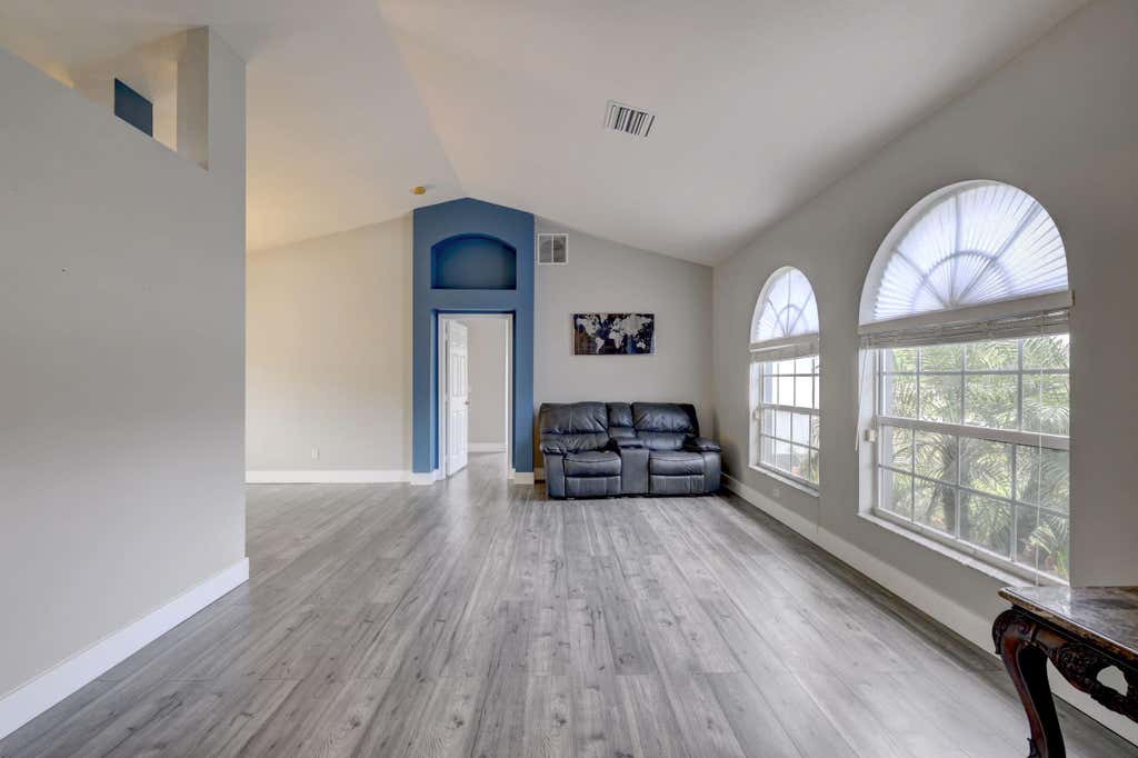 Photo of 550 SW Hamburg Terrace, Port Saint Lucie, FL 34953 (MLS # R10928902)