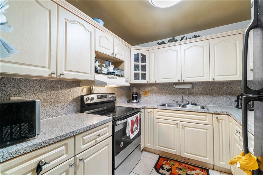 PALMETTO GARDEN - Residential