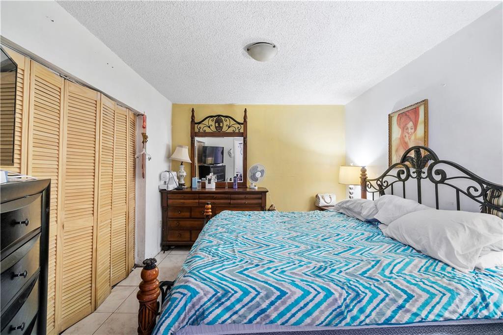 PALMETTO GARDEN - Residential