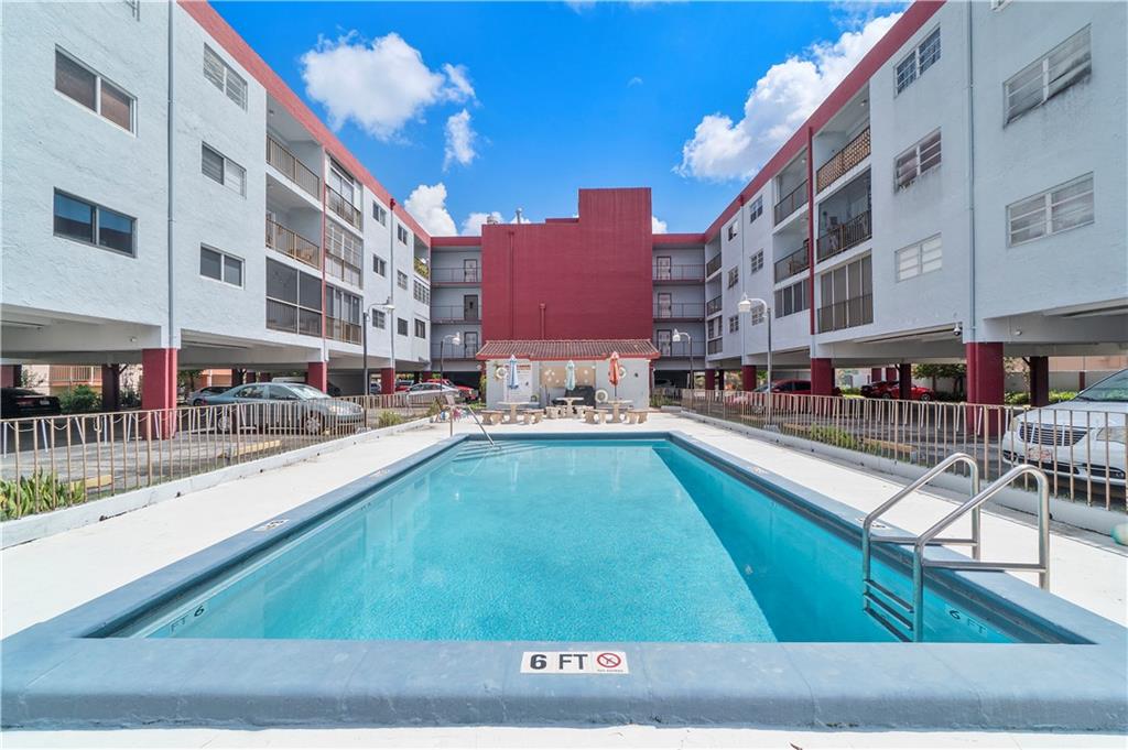 PALMETTO GARDEN - Residential