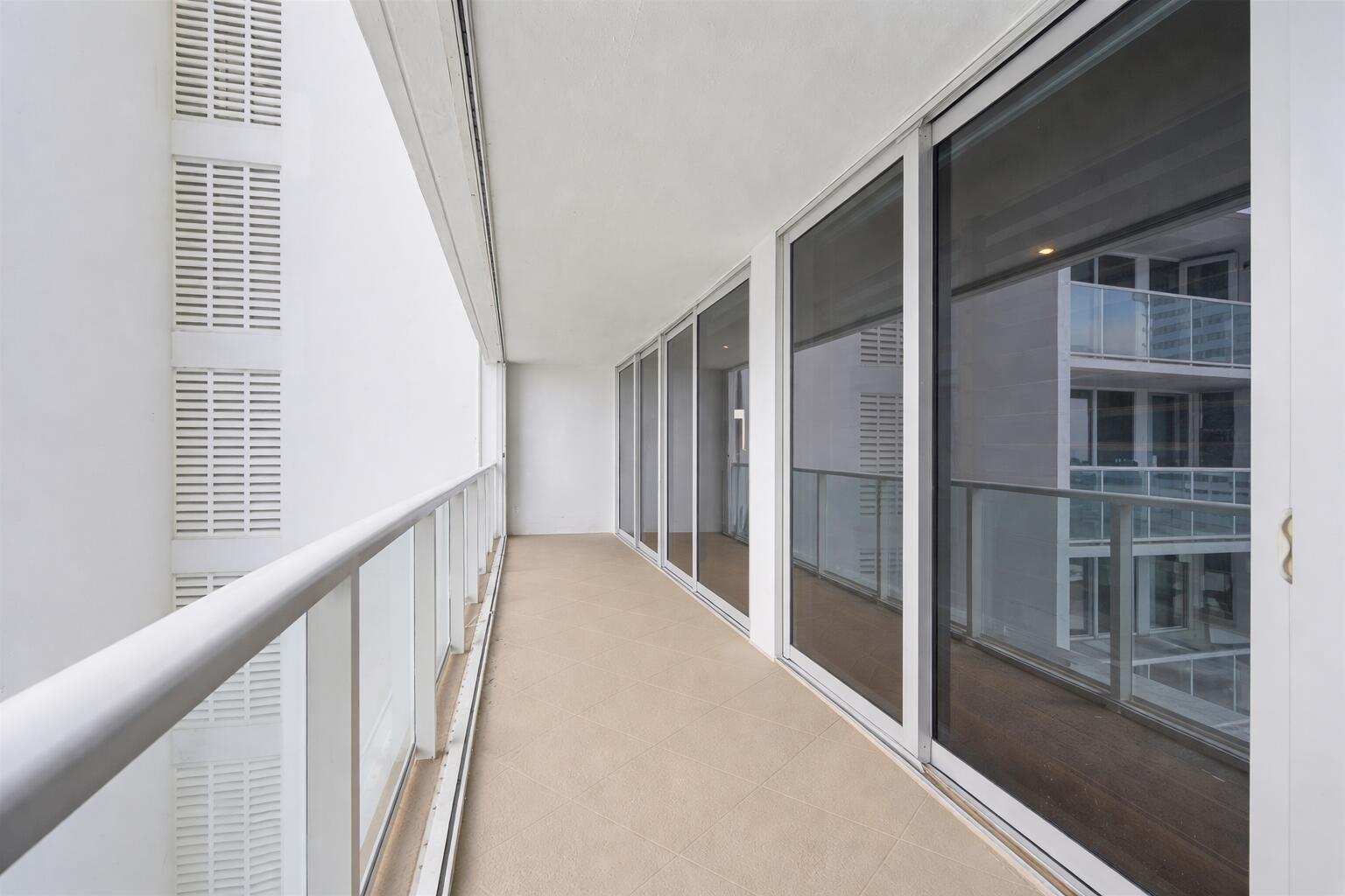 PLAZA EAST - Residential