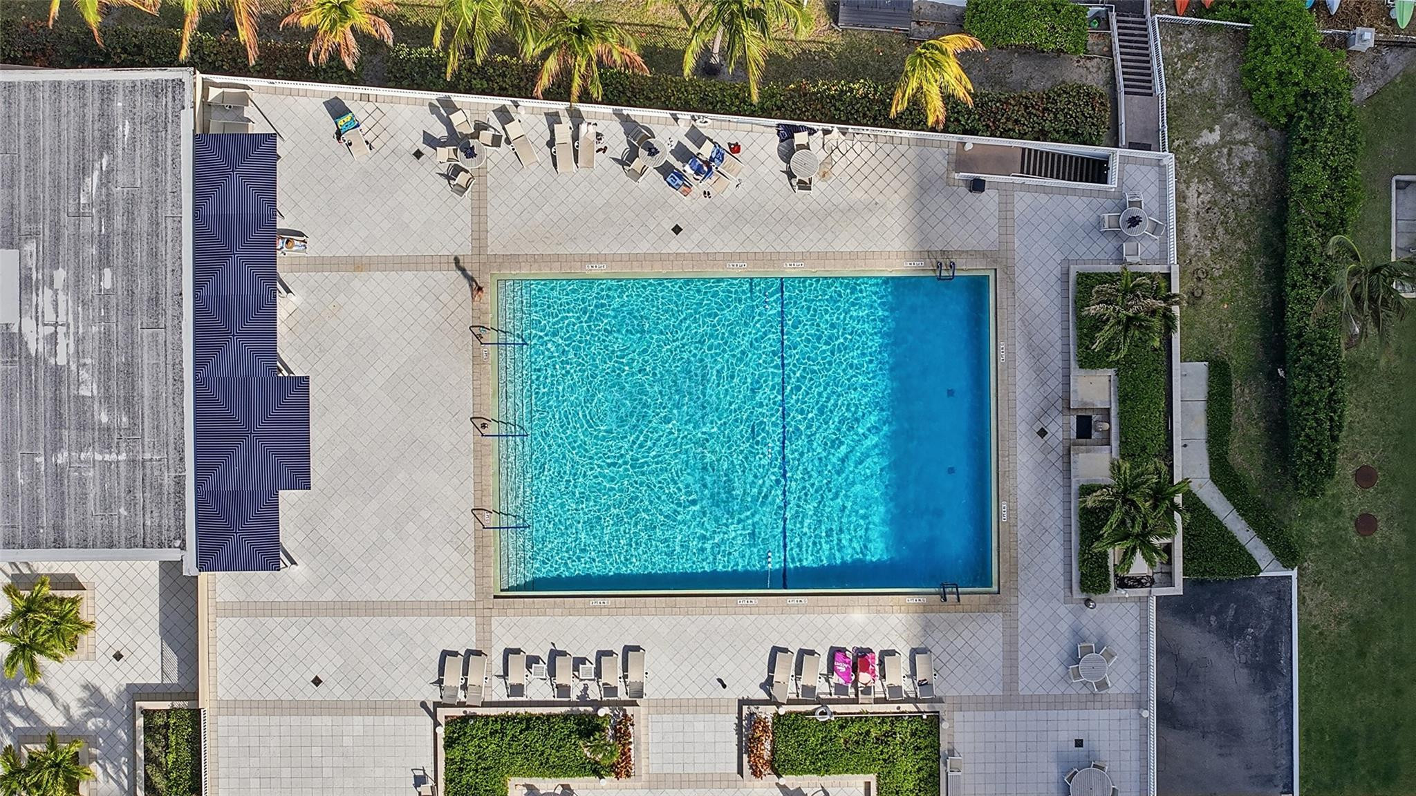 PLAZA EAST - Residential