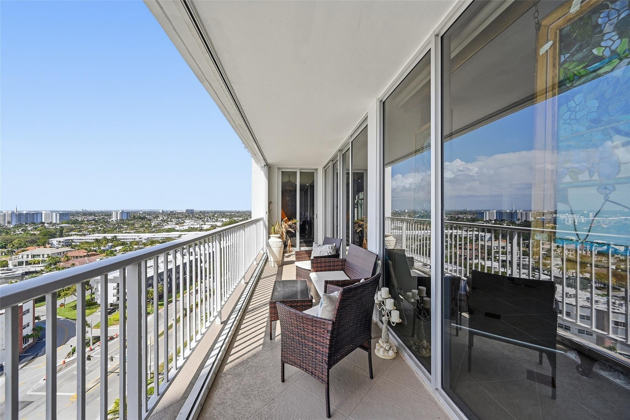 PLAZA EAST - Residential