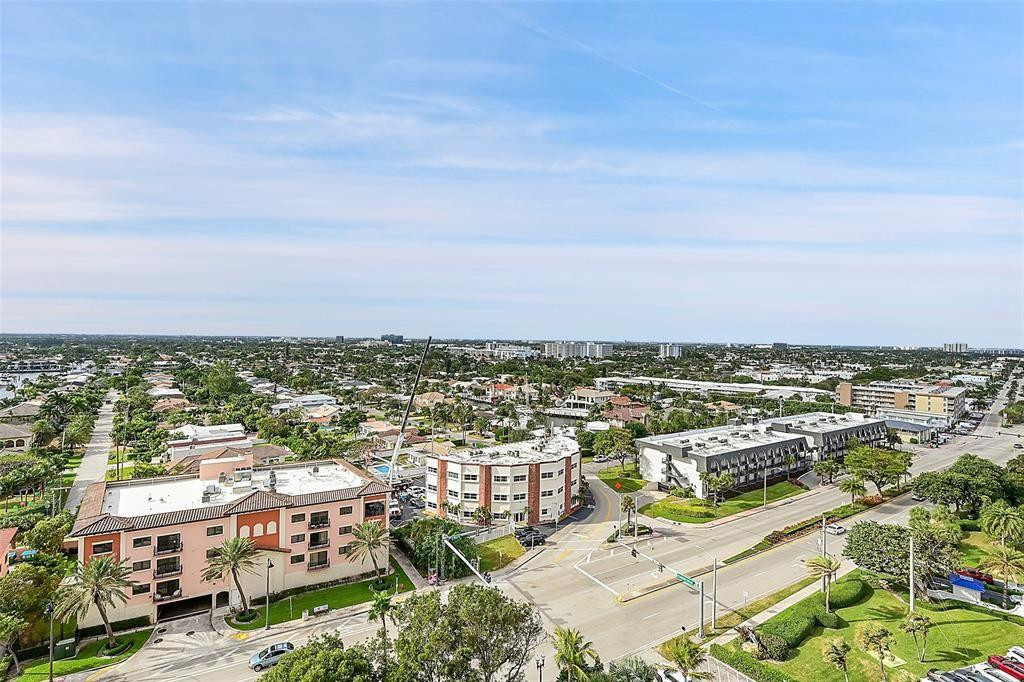 PLAZA EAST - Residential