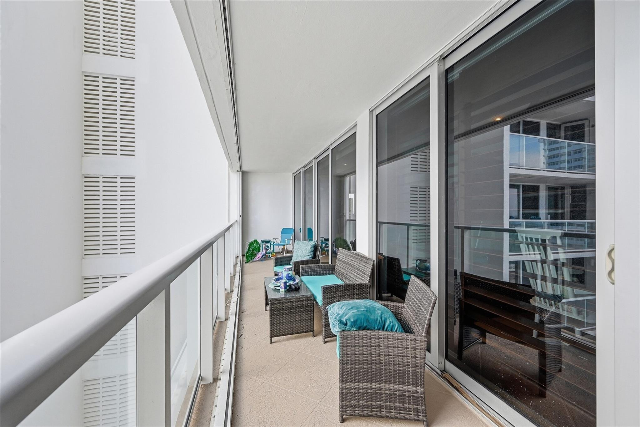 PLAZA EAST - Residential