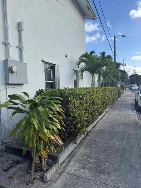 A home in Lake Worth Beach