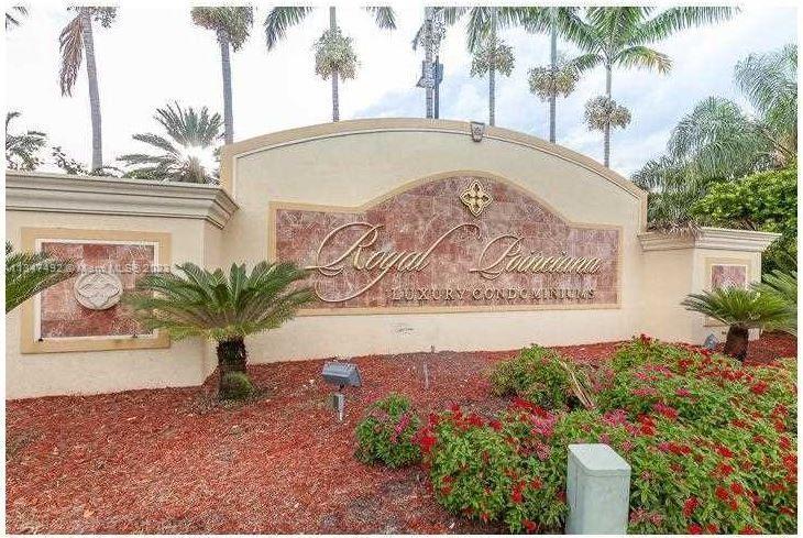 ROYAL POINCIANA CONDO - Residential Lease