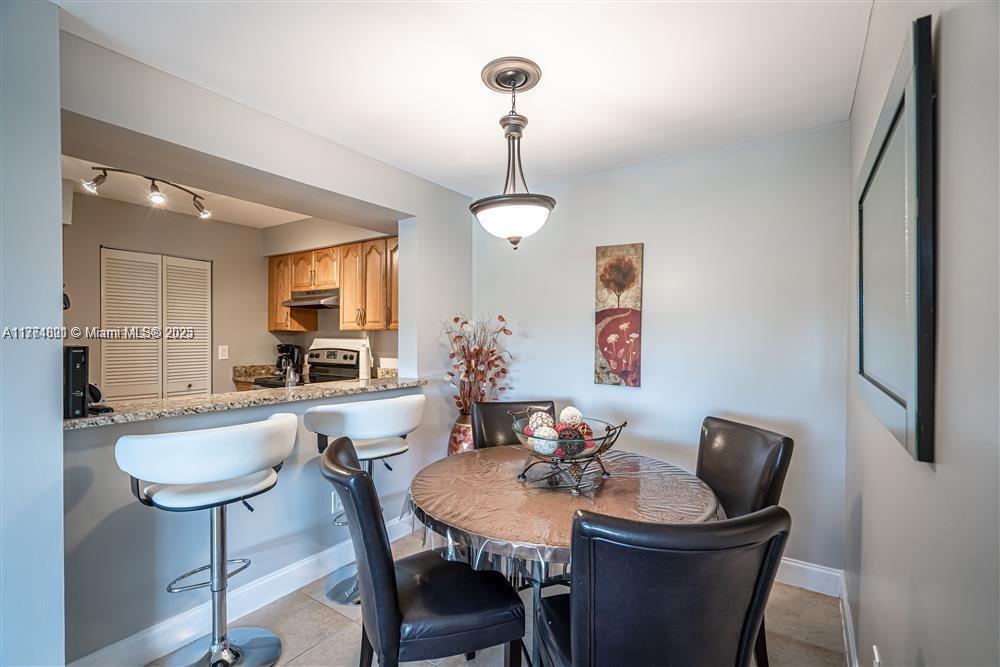 ROYAL POINCIANA CONDO - Residential Lease