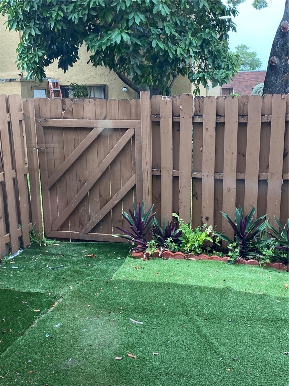 BLUEBERRY HILL - Residential