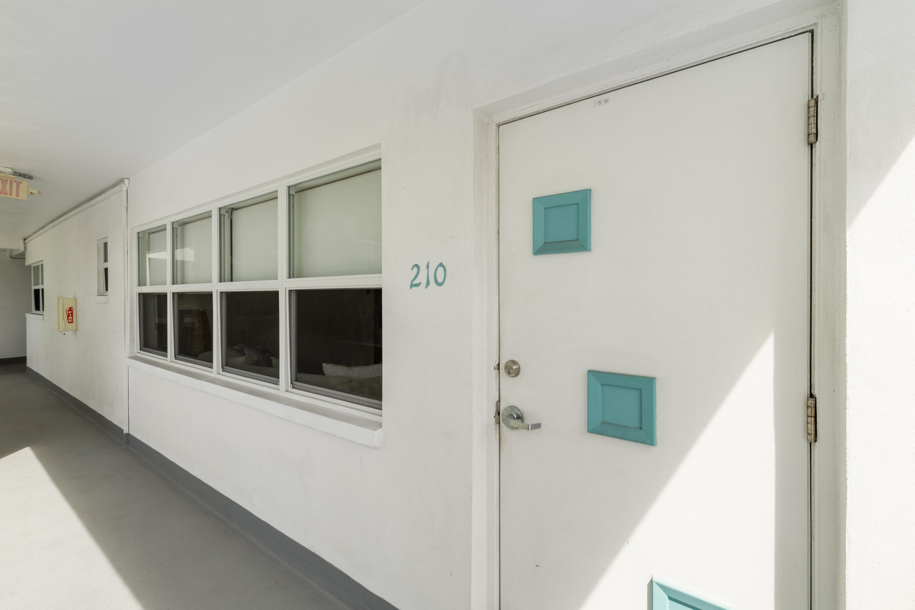 419 Golden Isles Drive 210, Hallandale Beach FL 33009