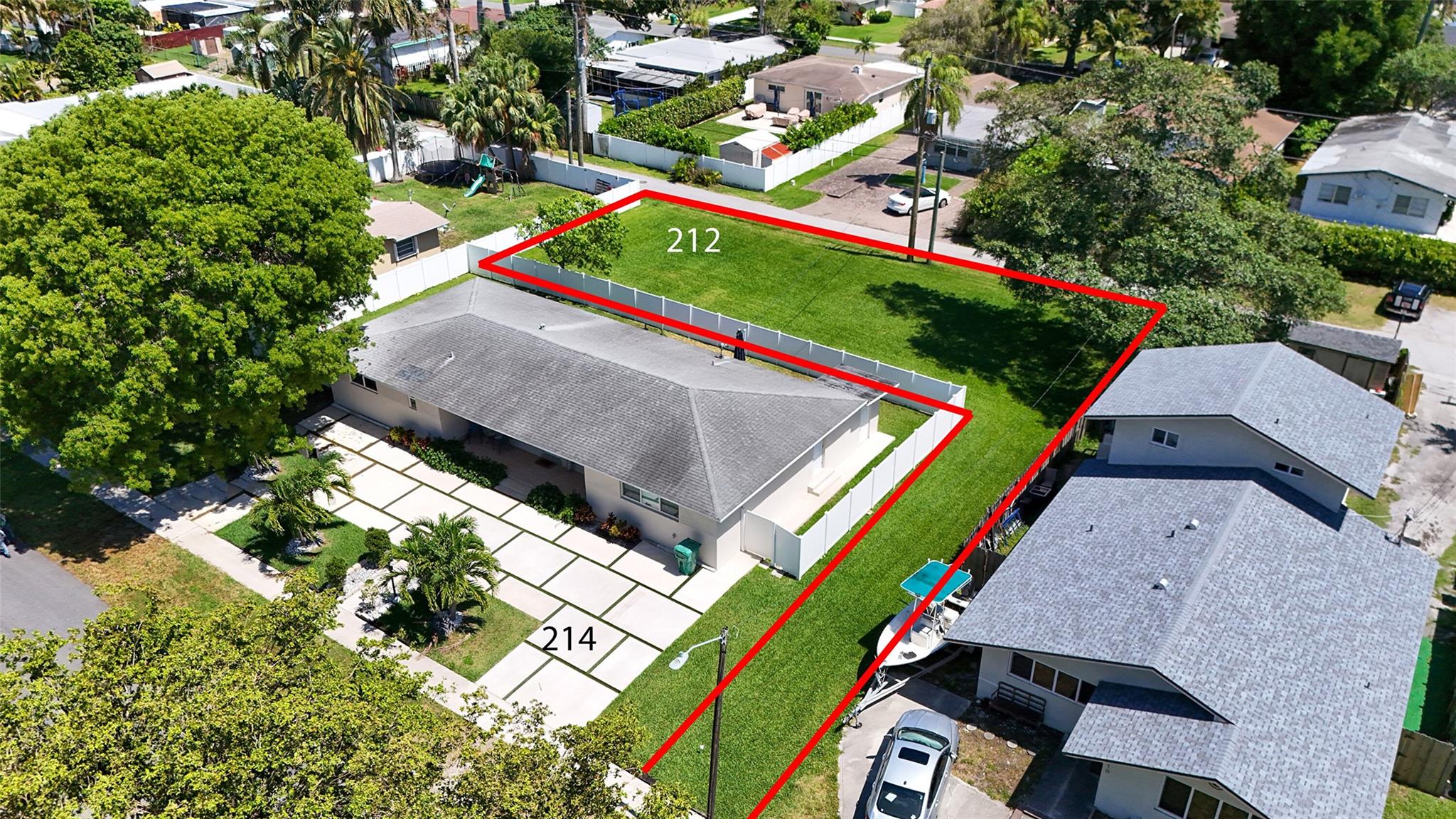 There are 2 properties available here. 214 has a home on the lot which is also currently listed for sale(F10493253). 212 is a 8,142 square foot lot with driveway access from 5th Street. There is also an alley way south of the lot where you can access the property from. Owner is in the process of obtaining building permits for a new home.