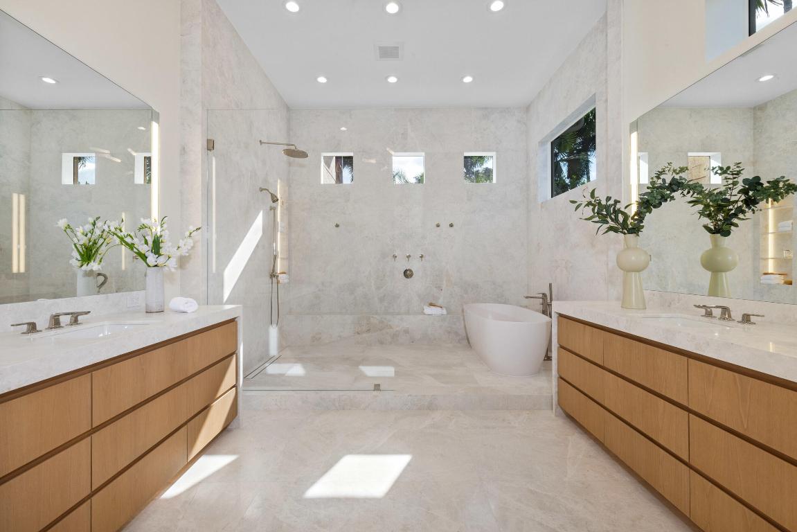 OLD PALM 4 - Residential