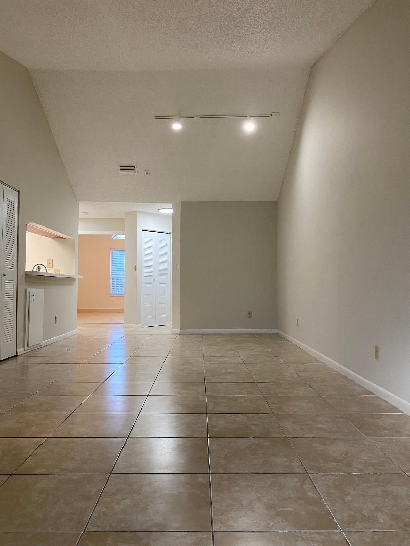 Napoli Gardens - Residential Lease