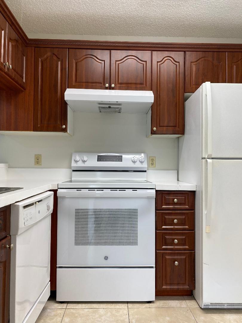 Napoli Gardens - Residential Lease