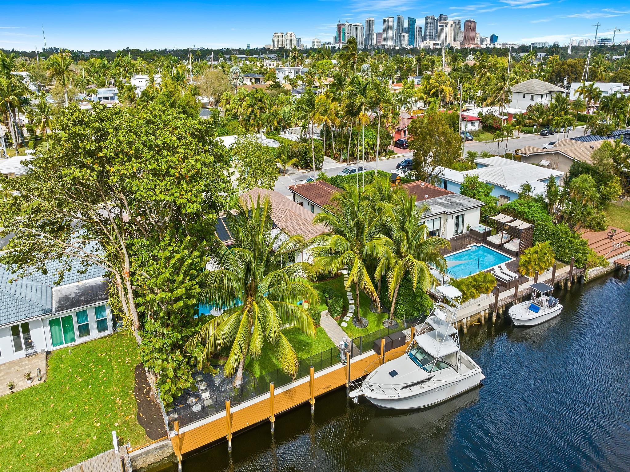 1304 Orange Isle