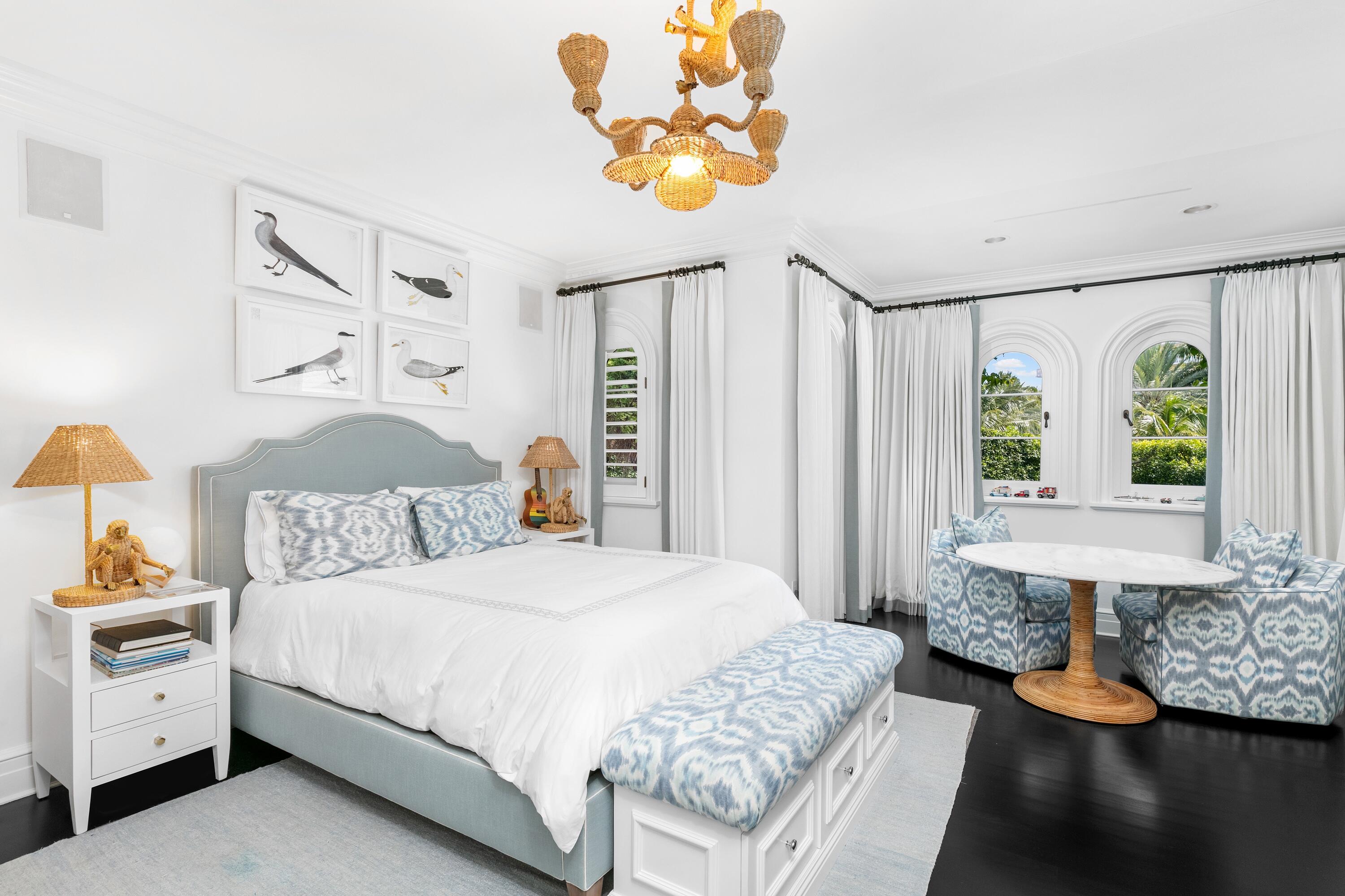 ADAMS CIRCLE - Residential