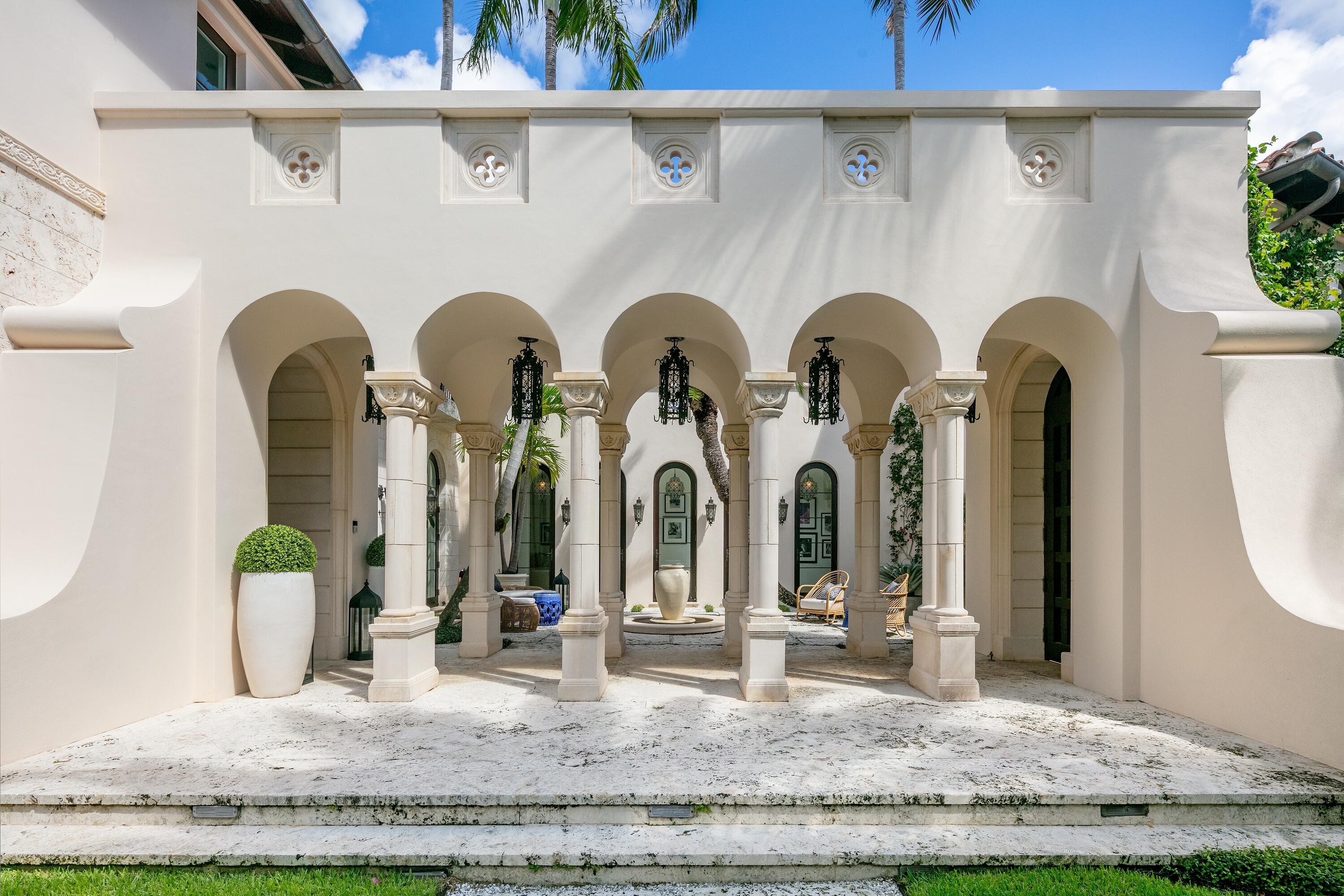 ADAMS CIRCLE - Residential