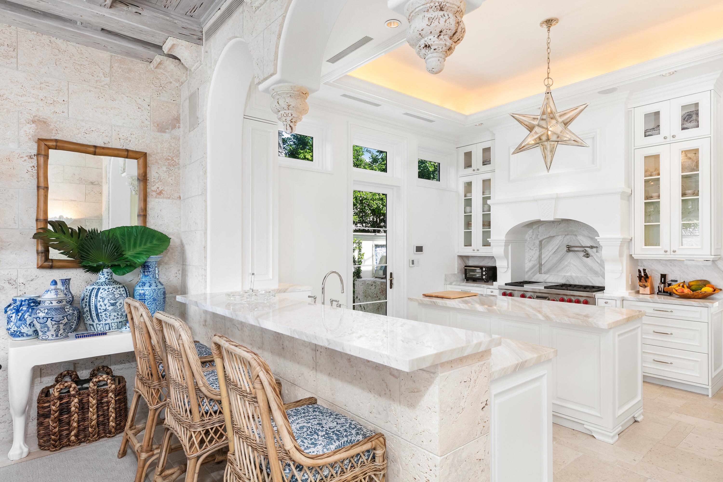 ADAMS CIRCLE - Residential