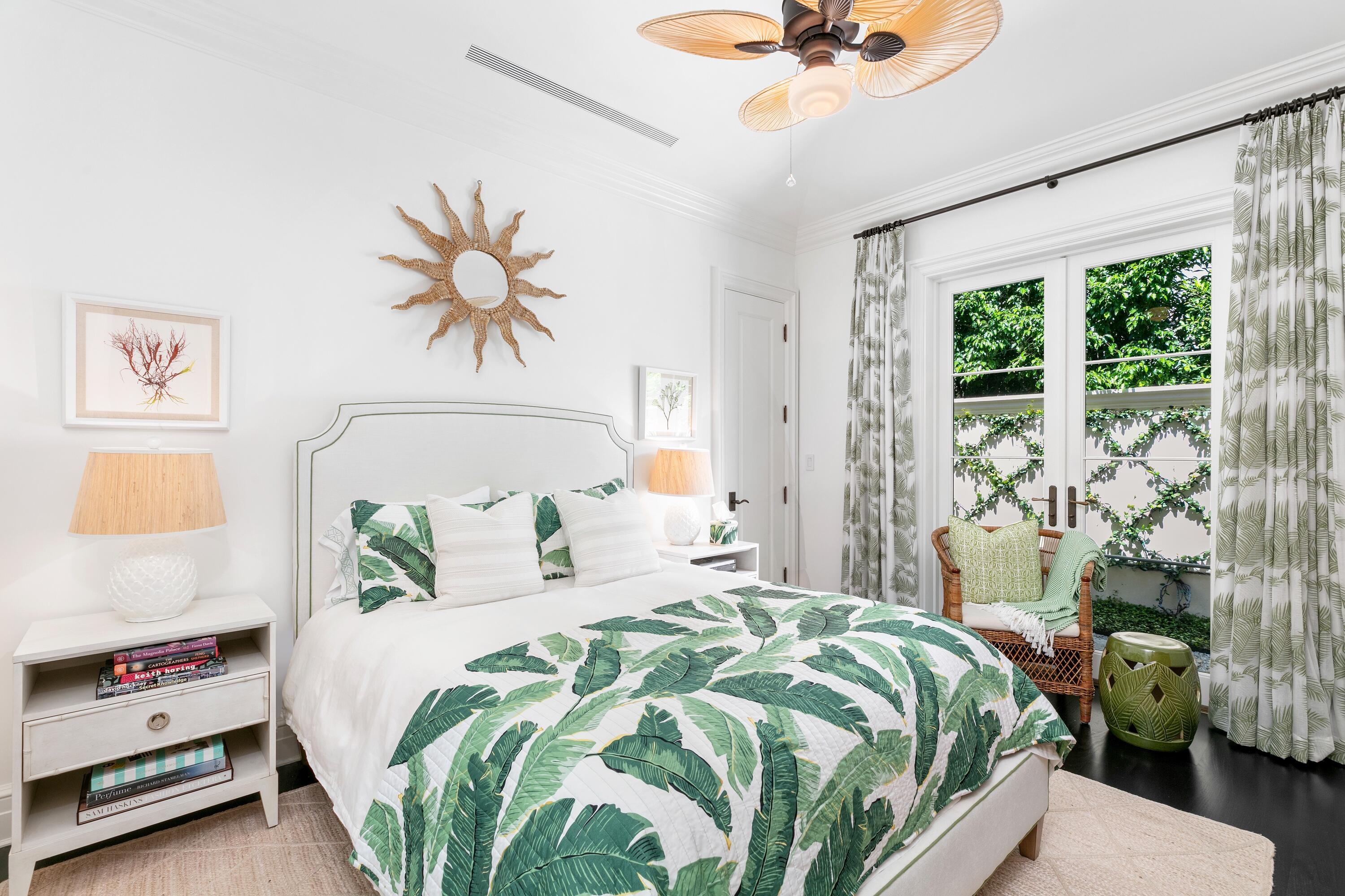 ADAMS CIRCLE - Residential