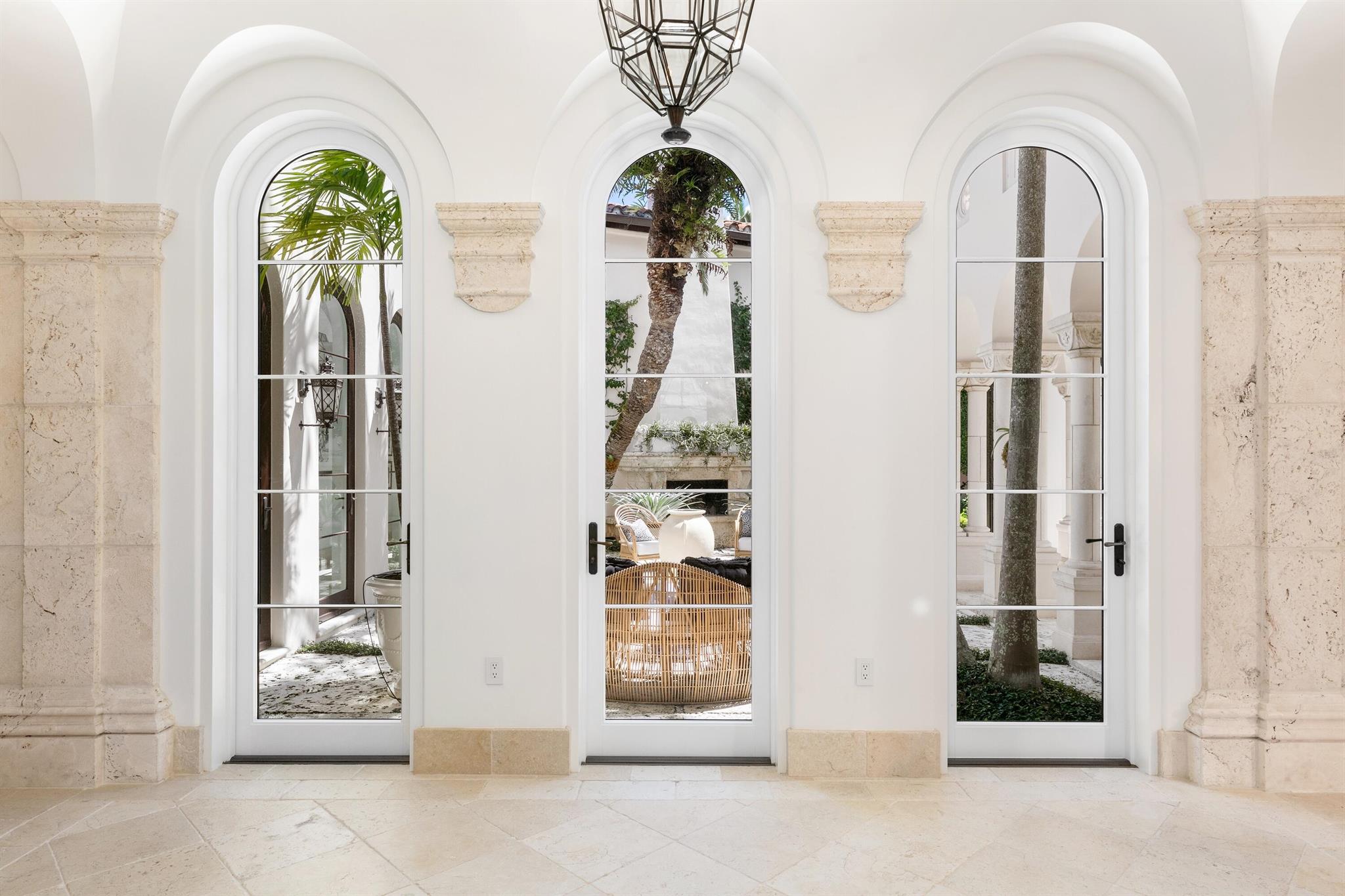 ADAMS CIRCLE - Residential