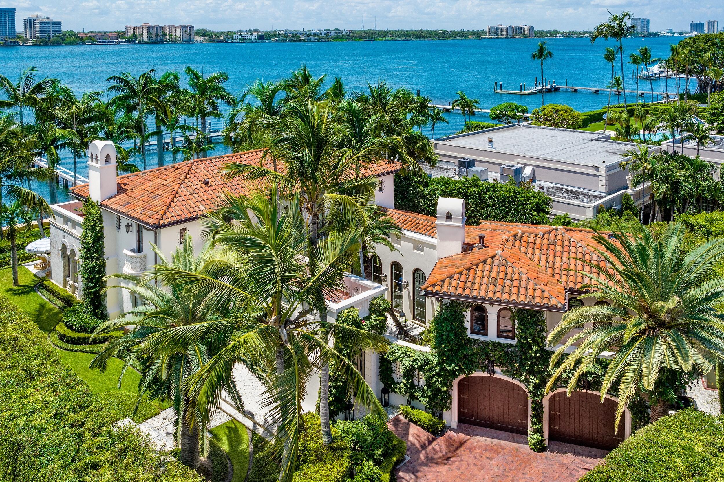 ADAMS CIRCLE - Residential