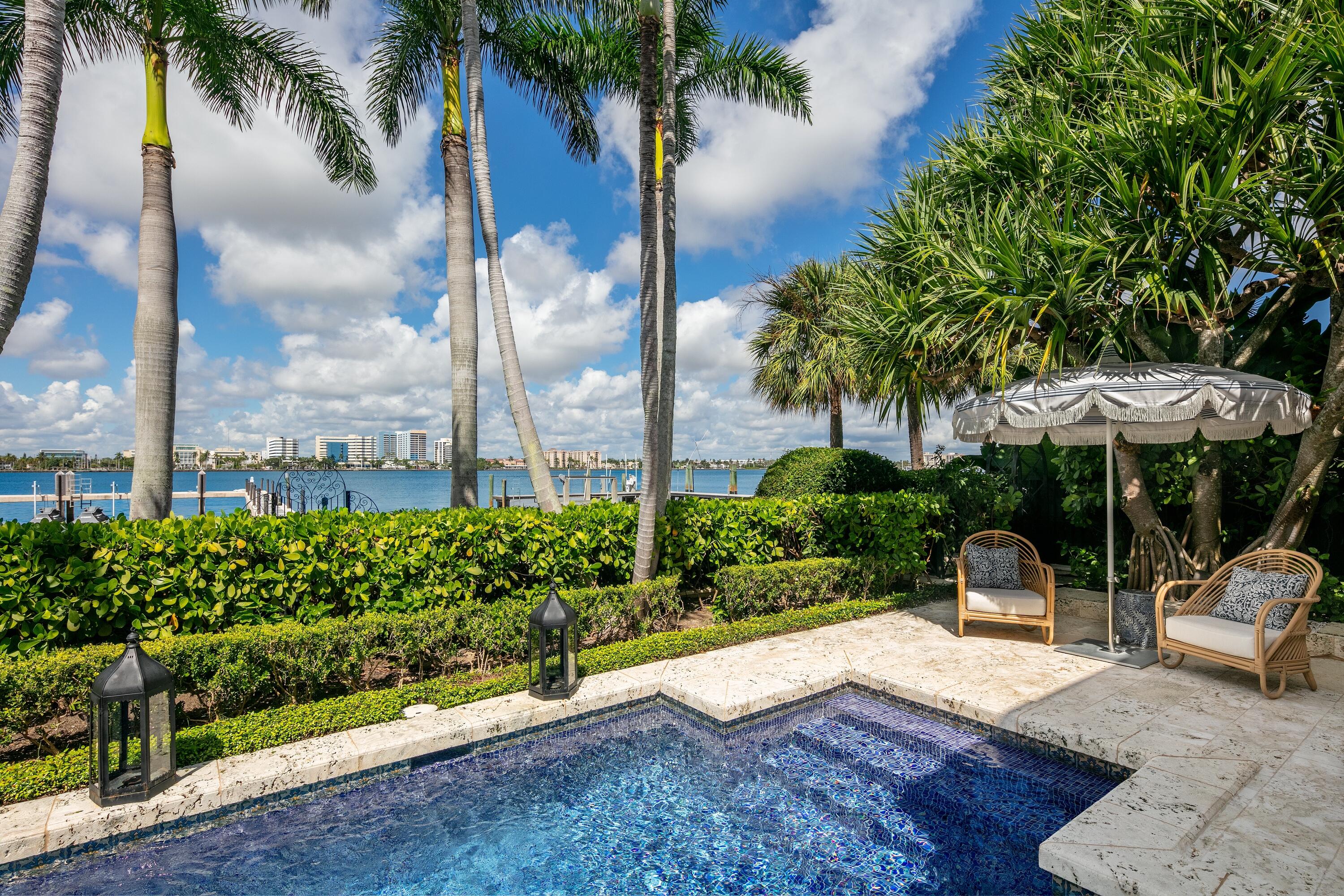 ADAMS CIRCLE - Residential