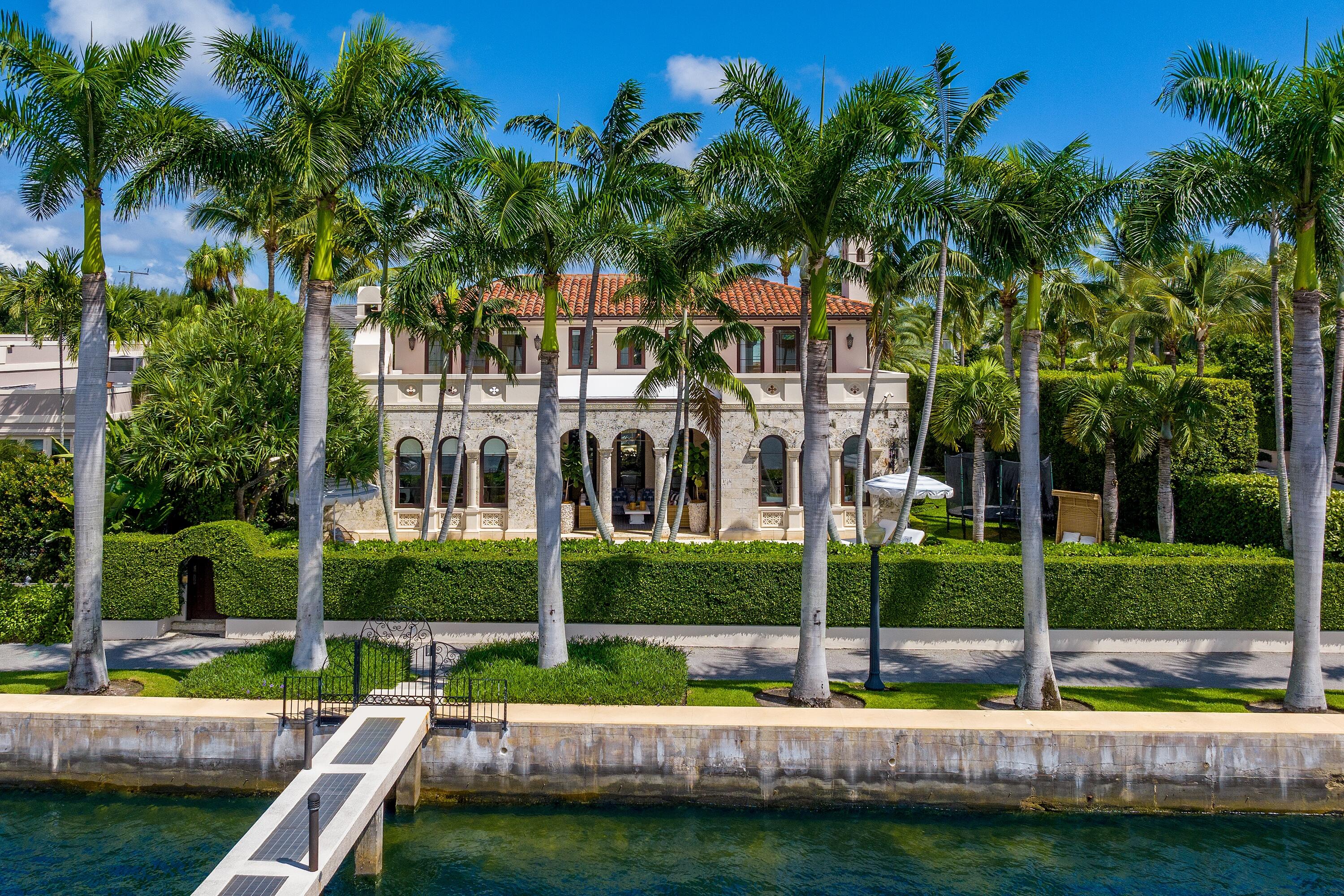 ADAMS CIRCLE - Residential