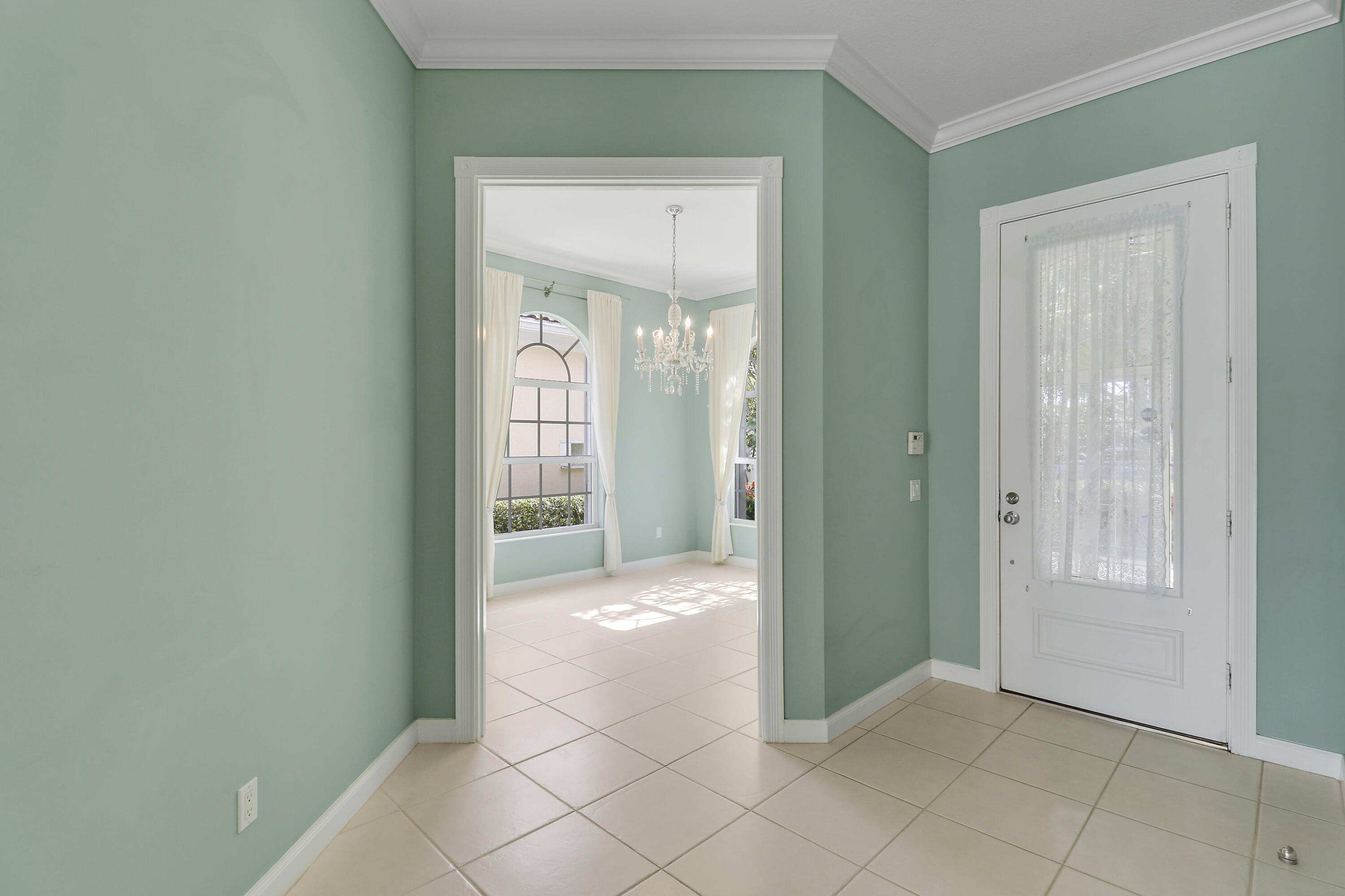 805 Niemen Drive