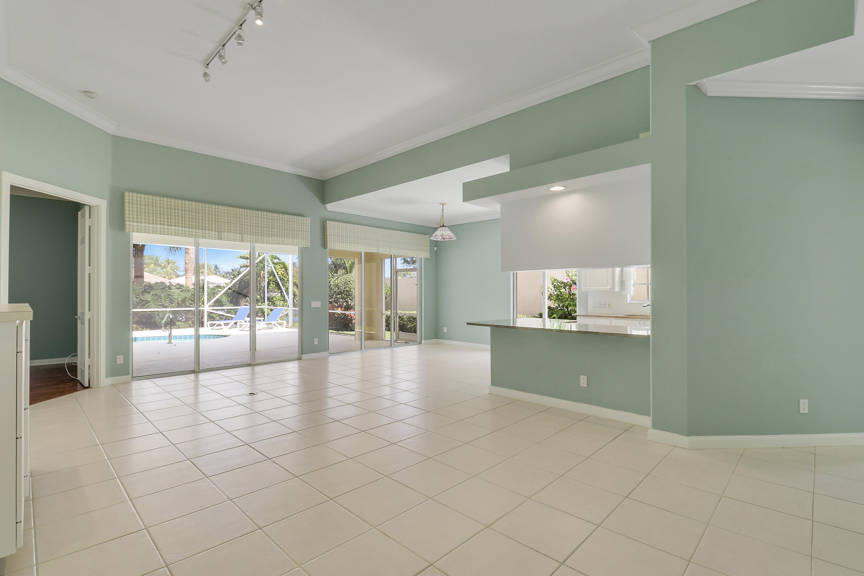 805 Niemen Drive