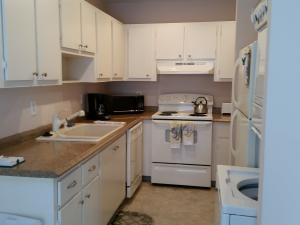 PINES OF DELRAY CONDO ONE - Residential Lease
