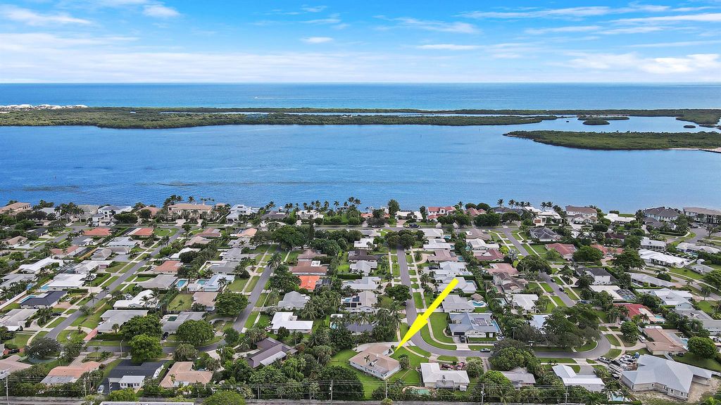 Photo of 749 Cruiser Road N, North Palm Beach, FL 33408 (MLS # R11024321)