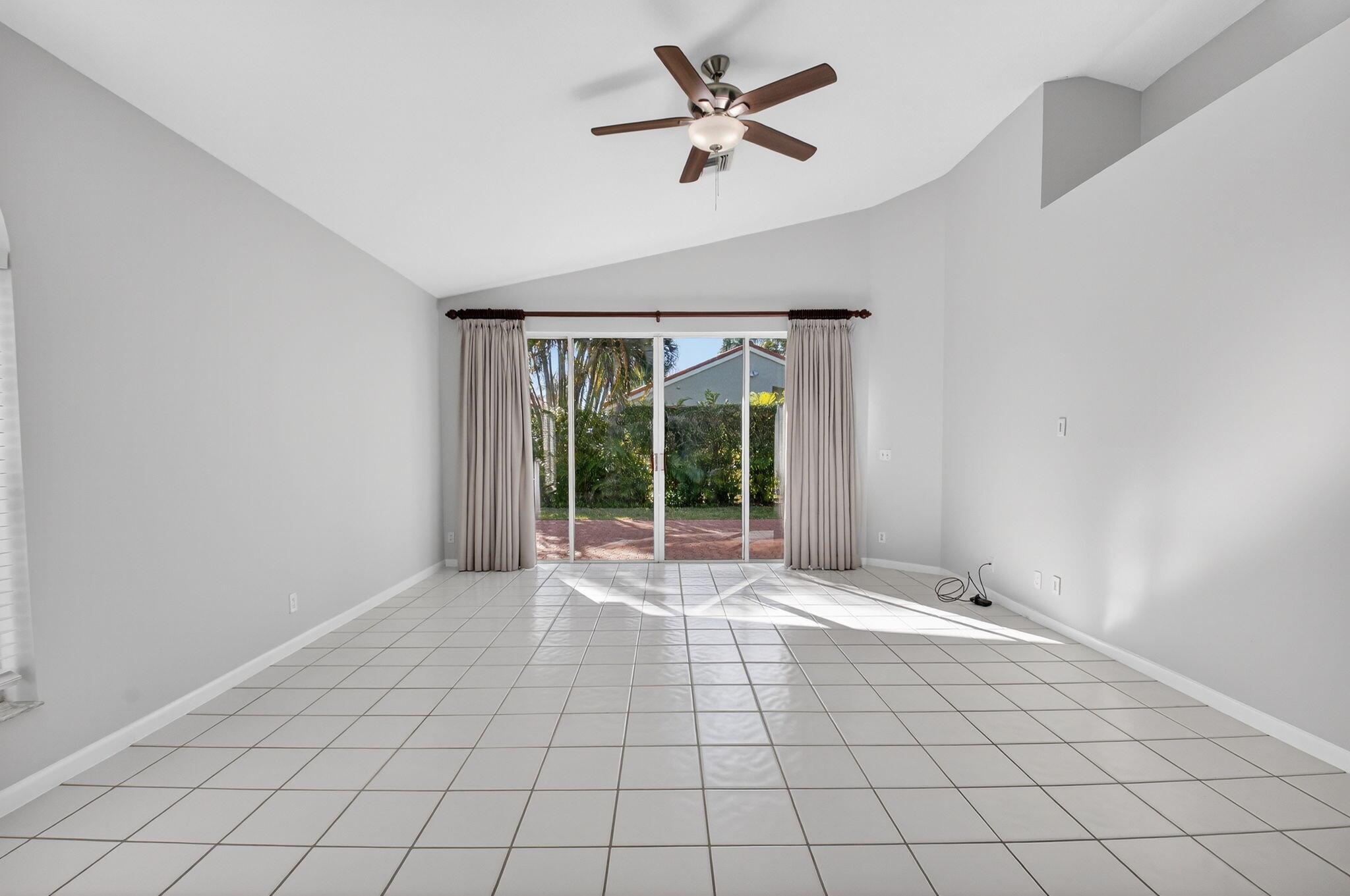 ANTIGUA POINT - Residential