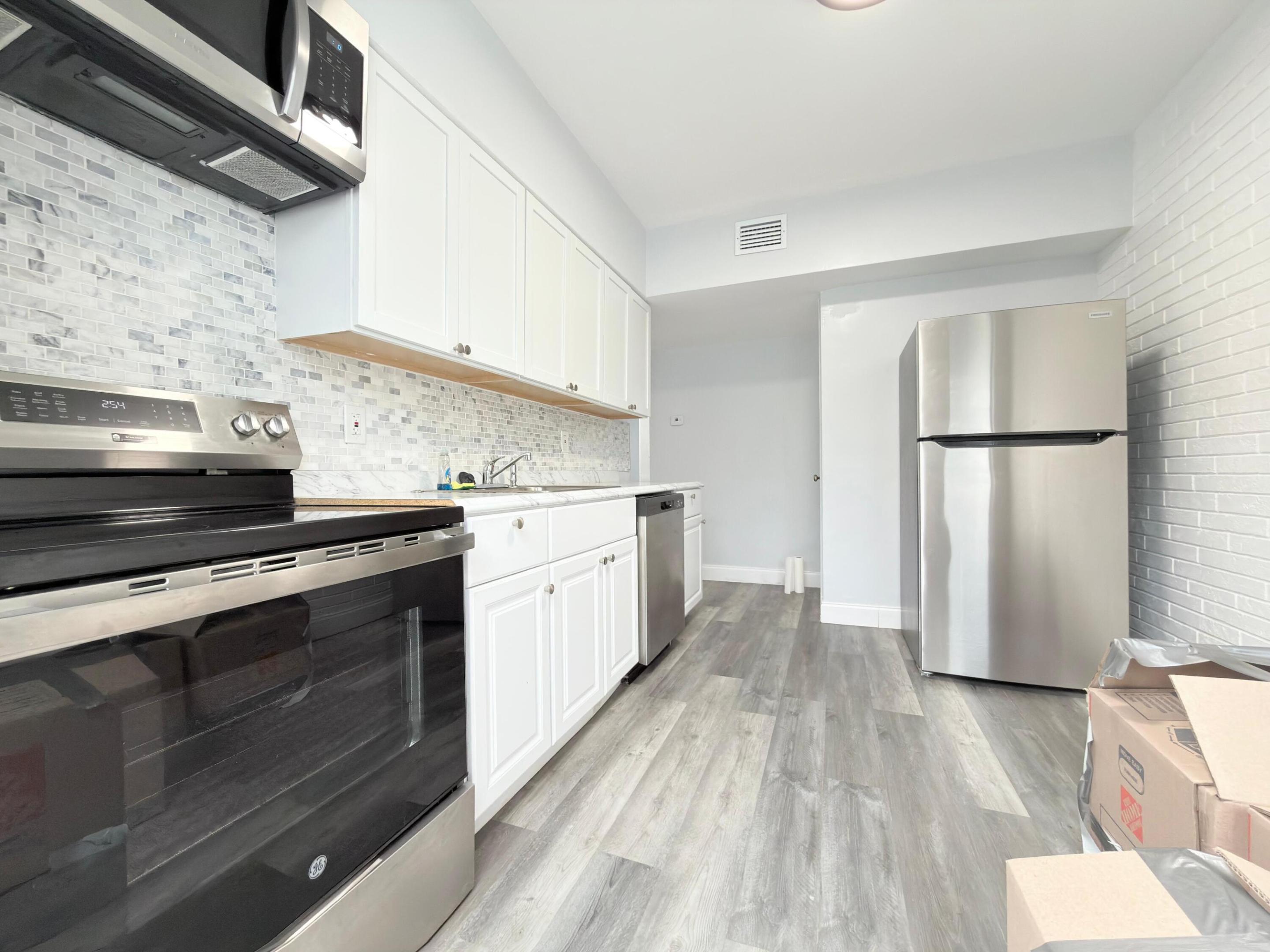 131 E 27TH Street 6