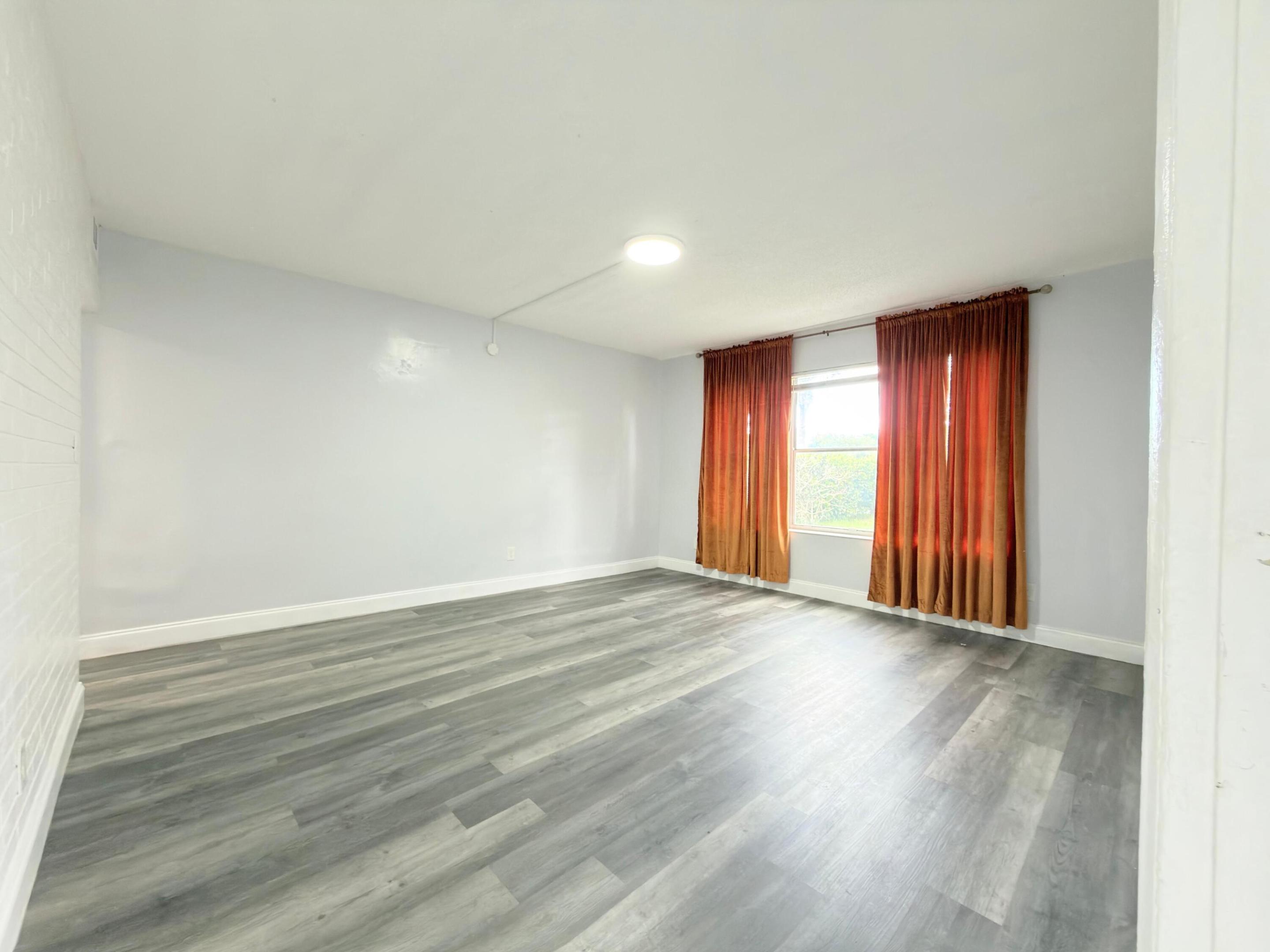 131 E 27TH Street 6