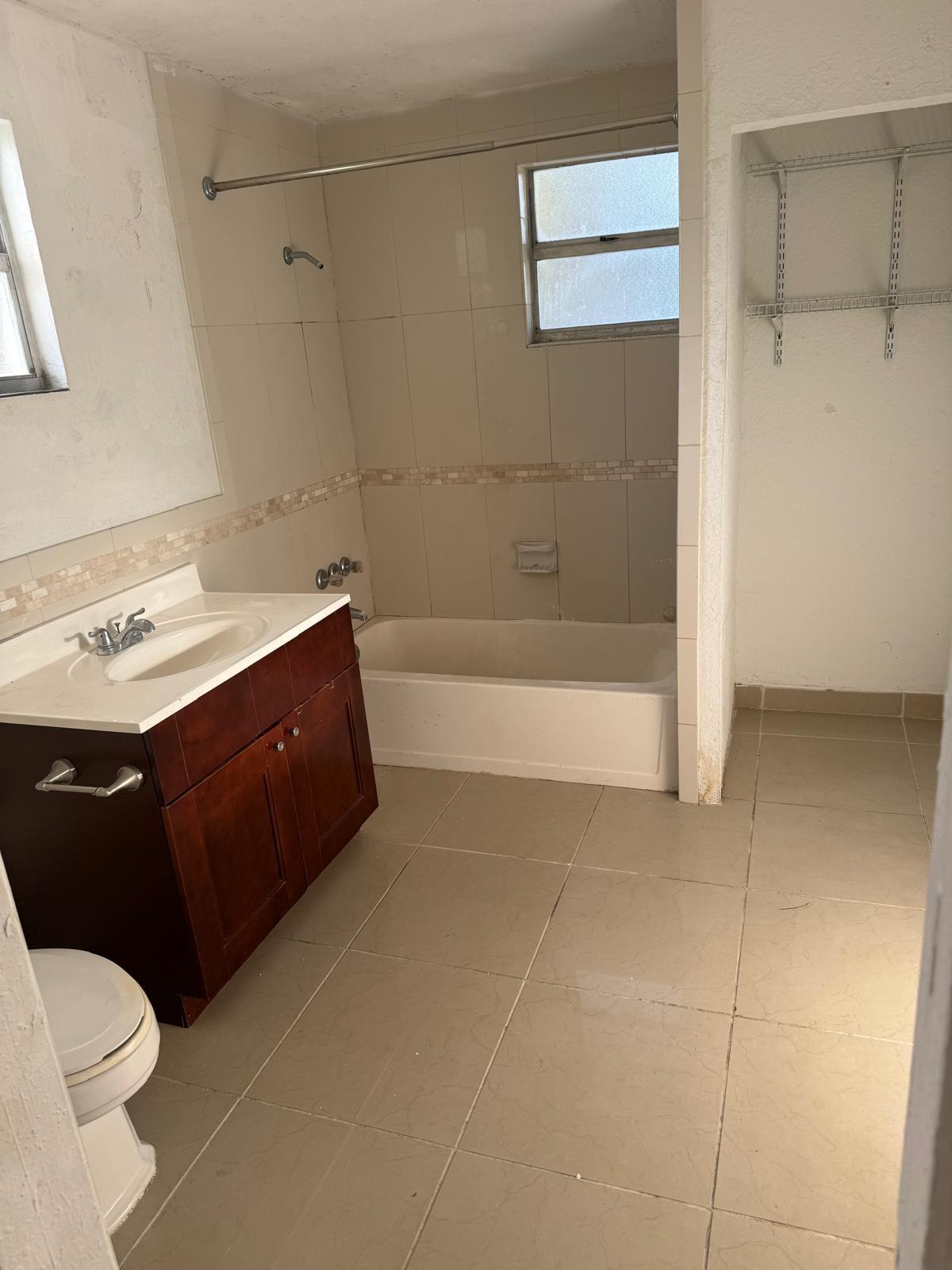4420 NW 34th Street