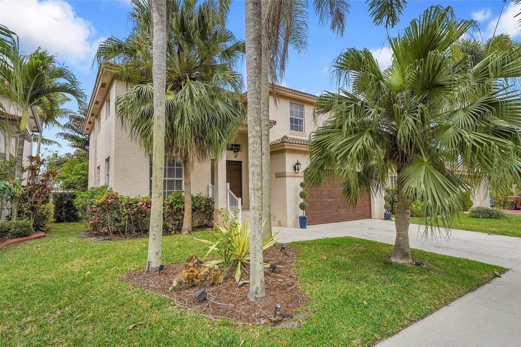 Photo of 16250 La Costa Drive, Weston, FL 33326 (MLS # F10499376)