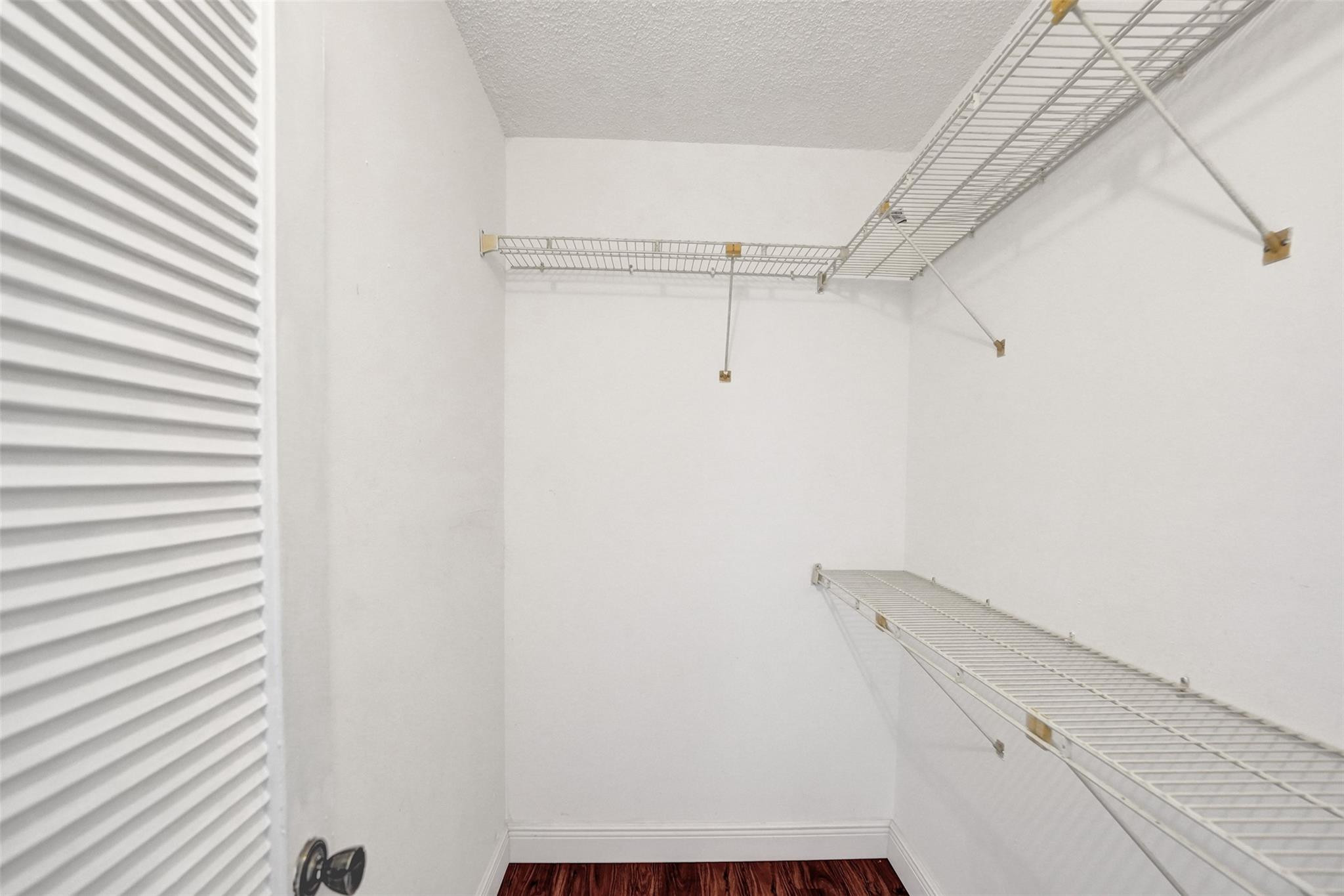 ASHMONT CONDOMINIUM E - Residential