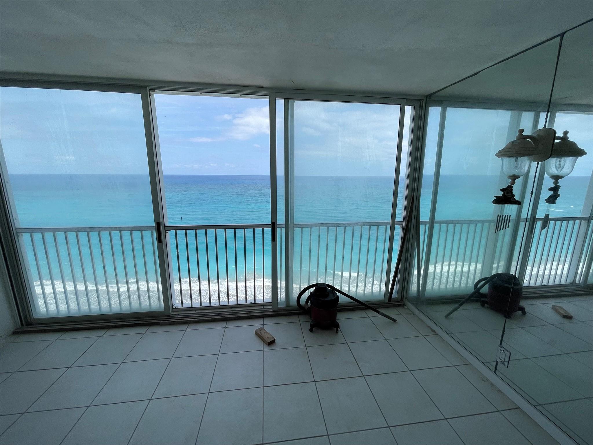 840 Ocean Dr 1005, Juno Beach, FL, 33408/$889,900 1 840 Ocean Dr 1005
