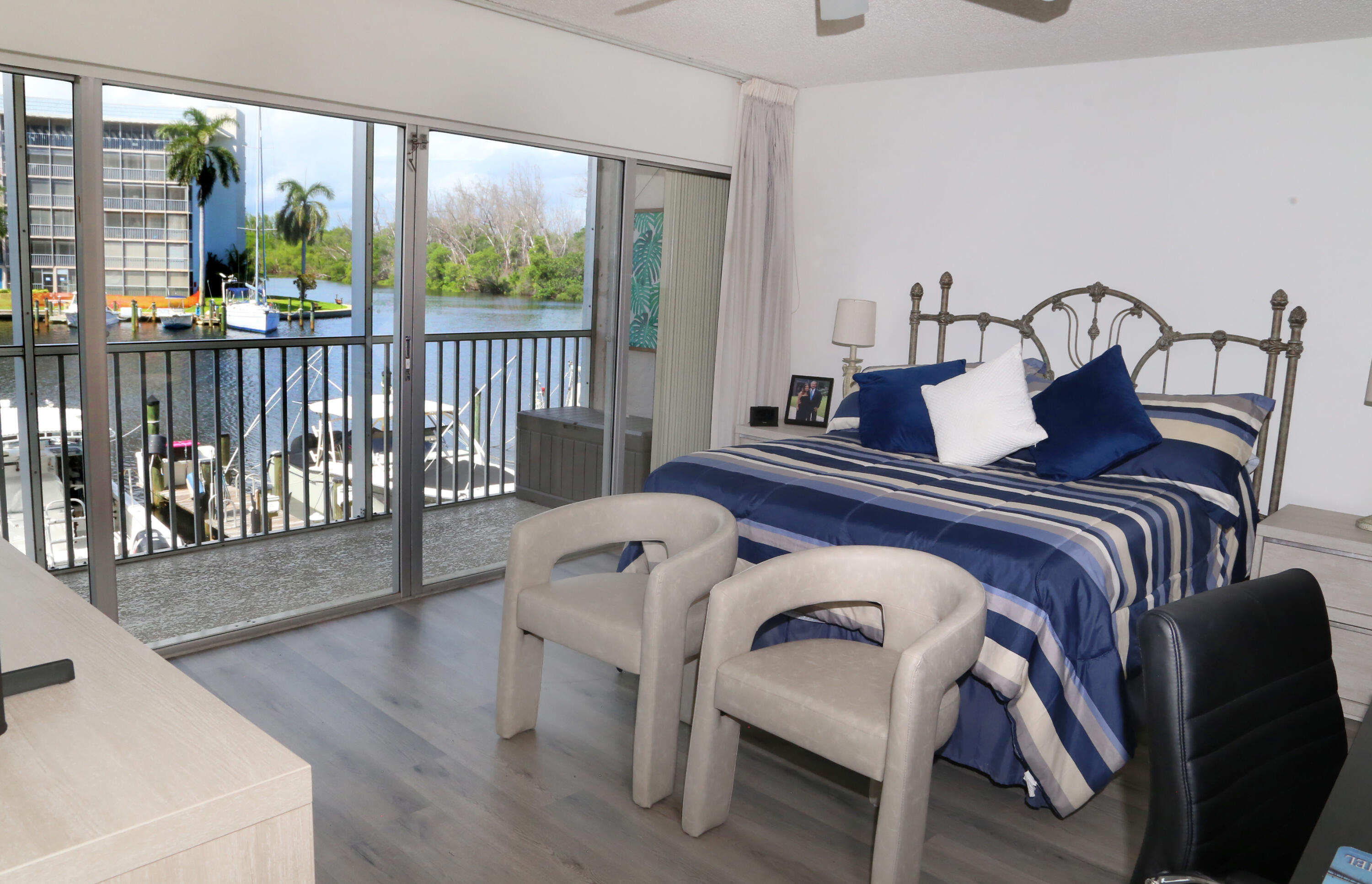 Hillsboro Cove - Residential Lease